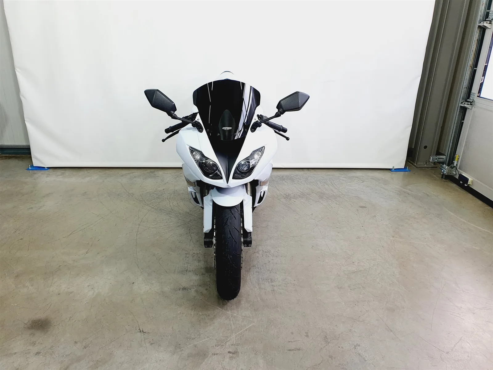 Kawasaki Ninja ZX-6R \*KD/ReifenNEU\*Tiefer\*Öhlins\*Akrapovic\*Rizoma\*