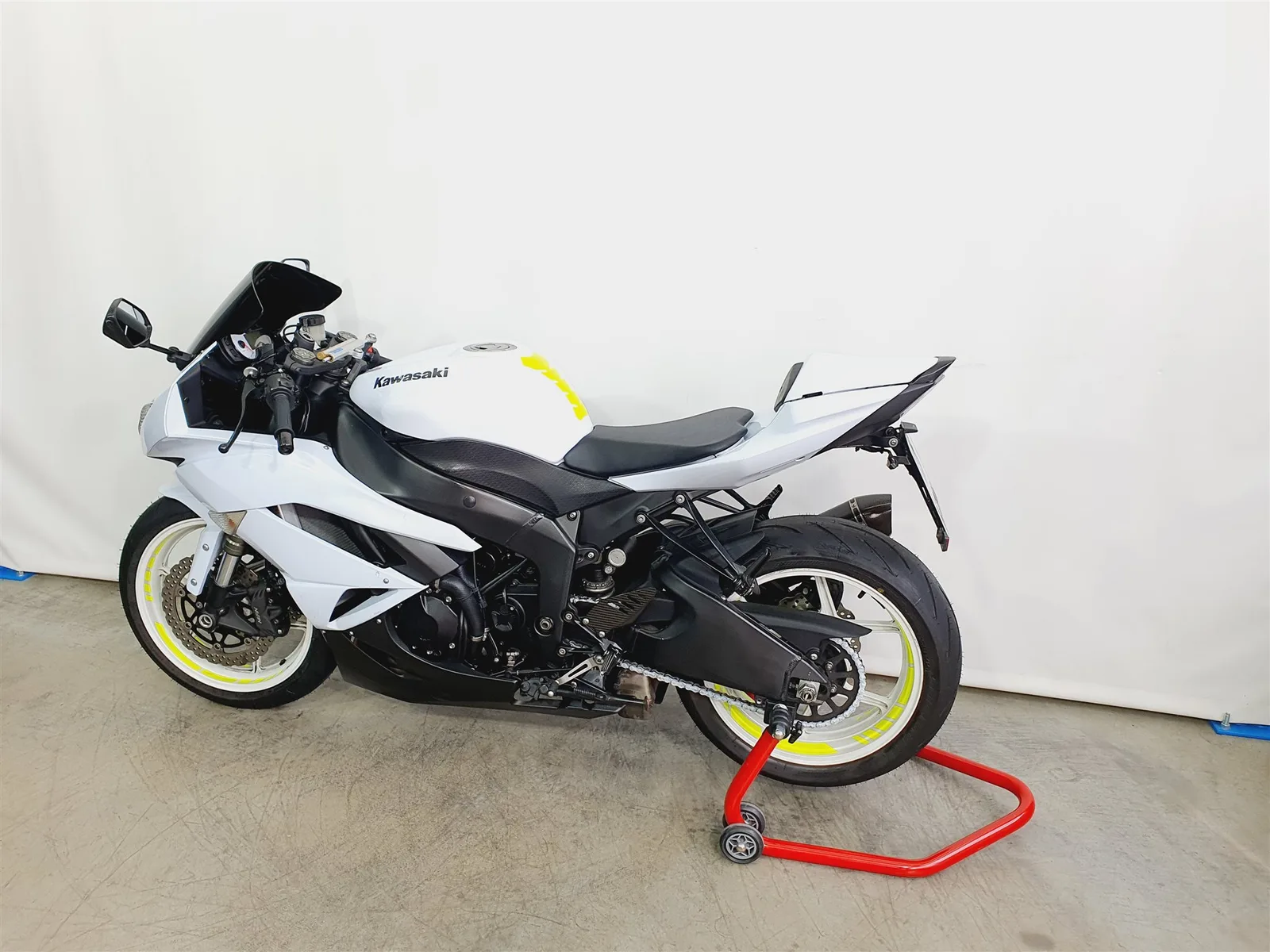 Kawasaki Ninja ZX-6R \*KD/ReifenNEU\*Tiefer\*Öhlins\*Akrapovic\*Rizoma\*