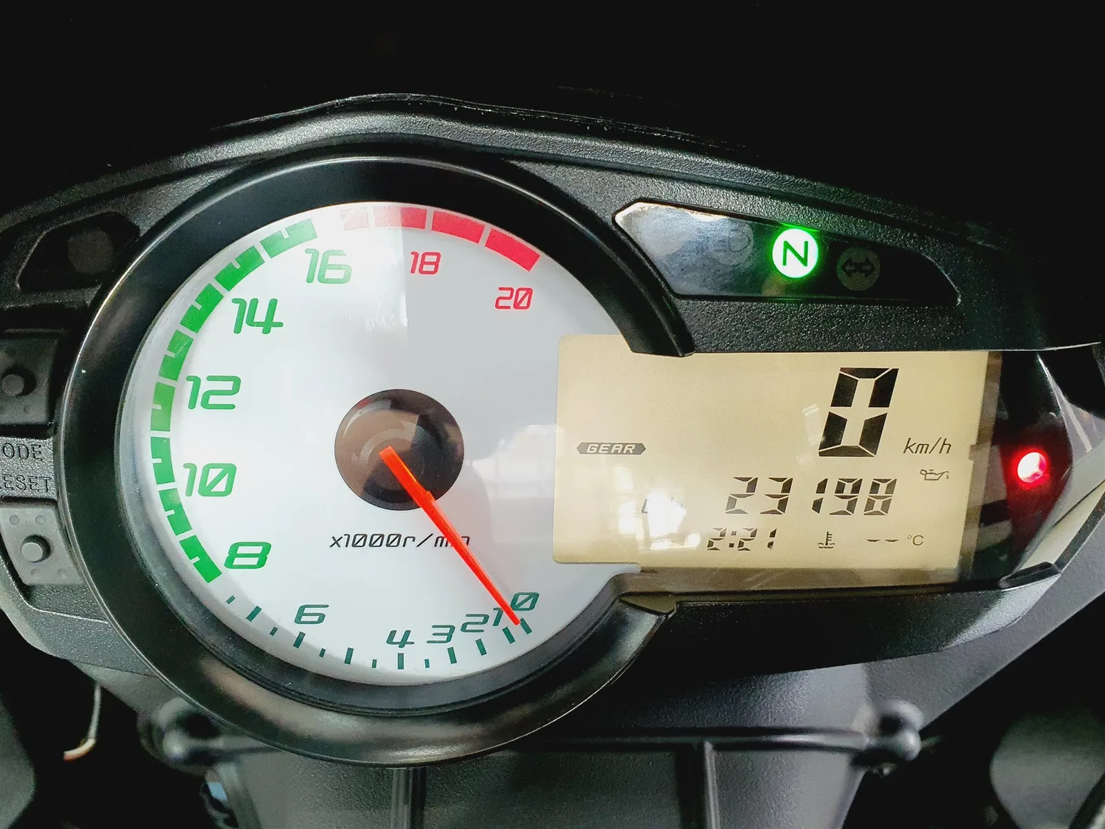 Kawasaki Ninja ZX-6R \*KD/ReifenNEU\*Tiefer\*Öhlins\*Akrapovic\*Rizoma\*