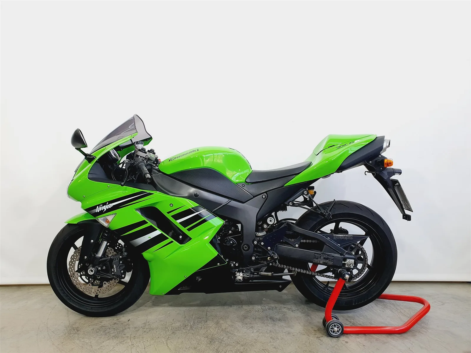 Kawasaki Ninja ZX-6R \*KD NEU\*MRA\*11920km\*Scheckheftgepflegt\*