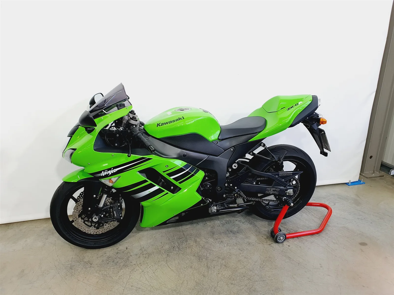 Kawasaki Ninja ZX-6R \*KD NEU\*MRA\*11920km\*Scheckheftgepflegt\*