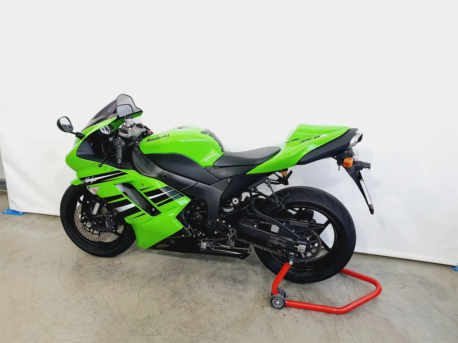 Kawasaki Ninja ZX-6R \*KD NEU\*MRA\*11920km\*Scheckheftgepflegt\*