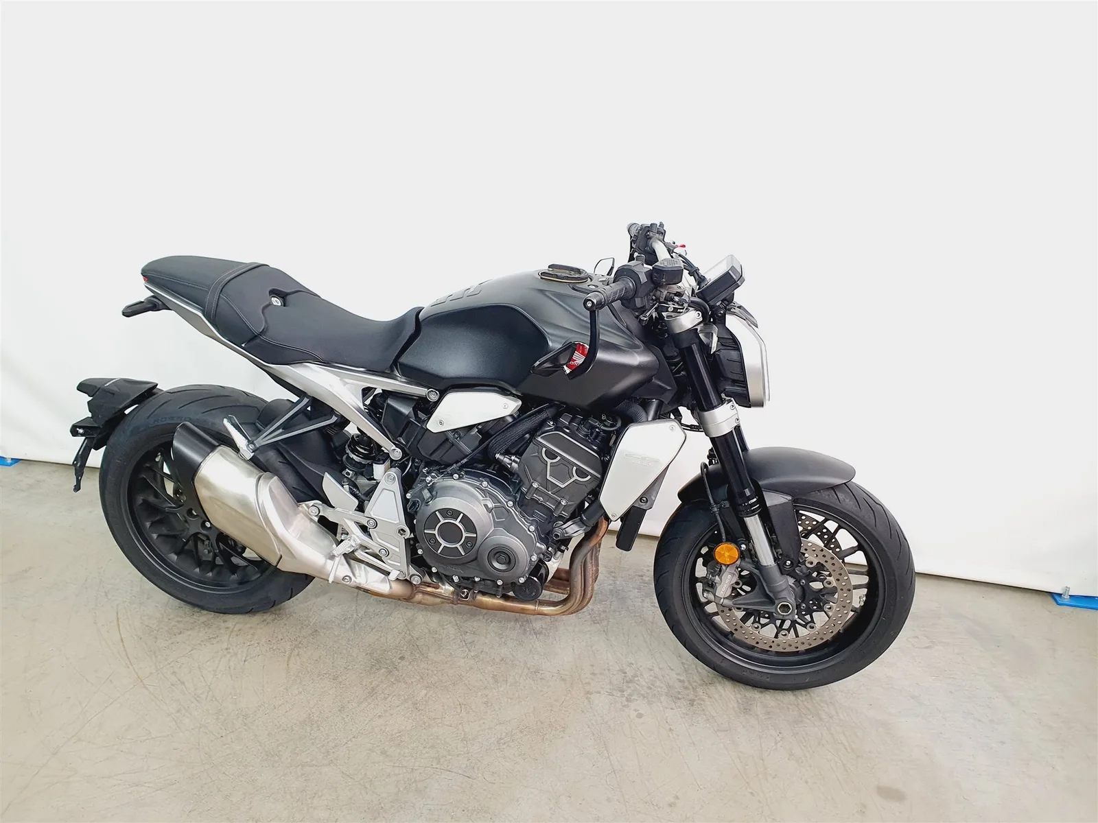 Honda CB1000R+ \*1.Hand\*Service NEU\*7205km\*ABS\*Modis\*TC\*TFT\*LED\*