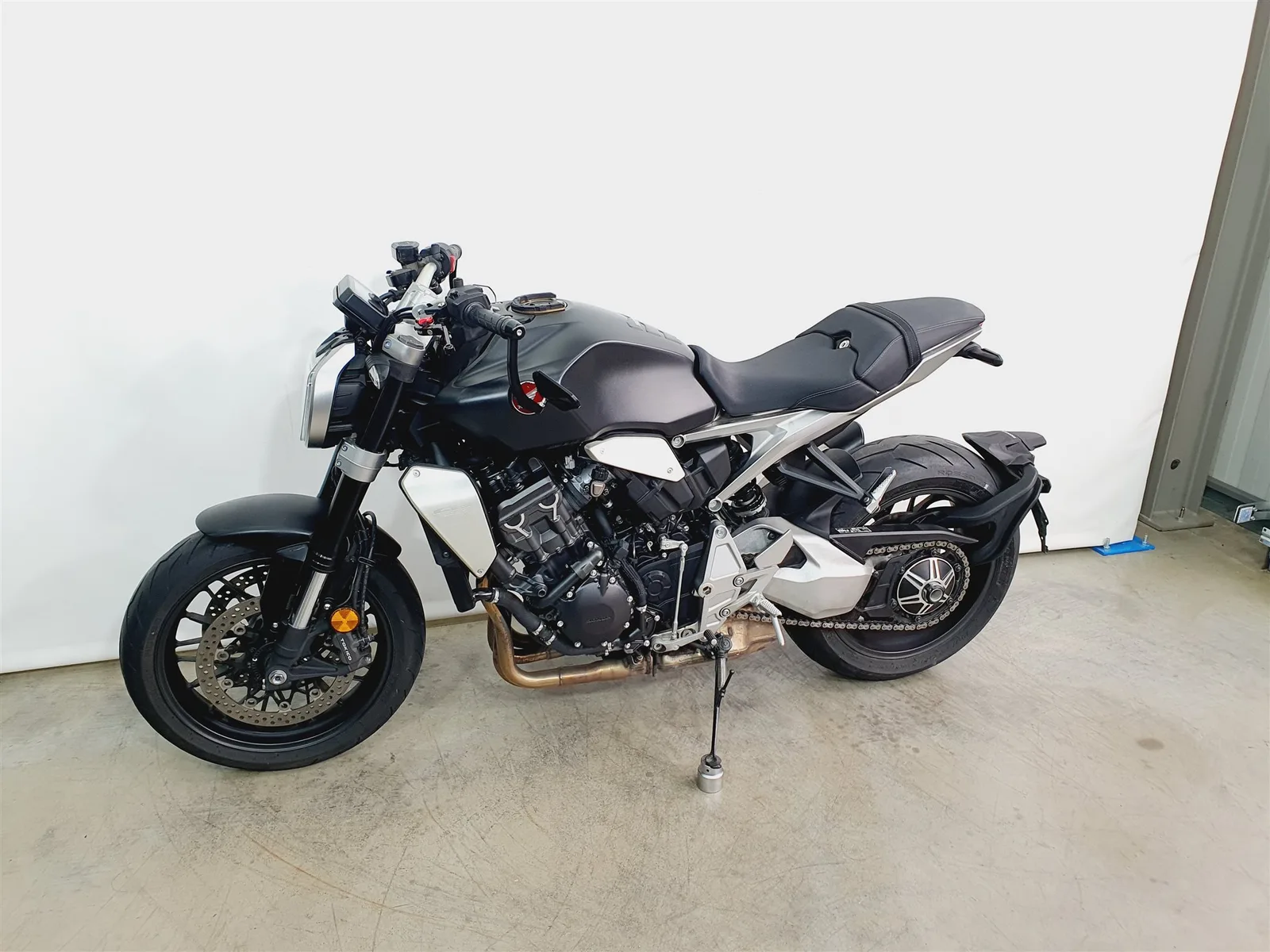 Honda CB1000R+ \*1.Hand\*Service NEU\*7205km\*ABS\*Modis\*TC\*TFT\*LED\*