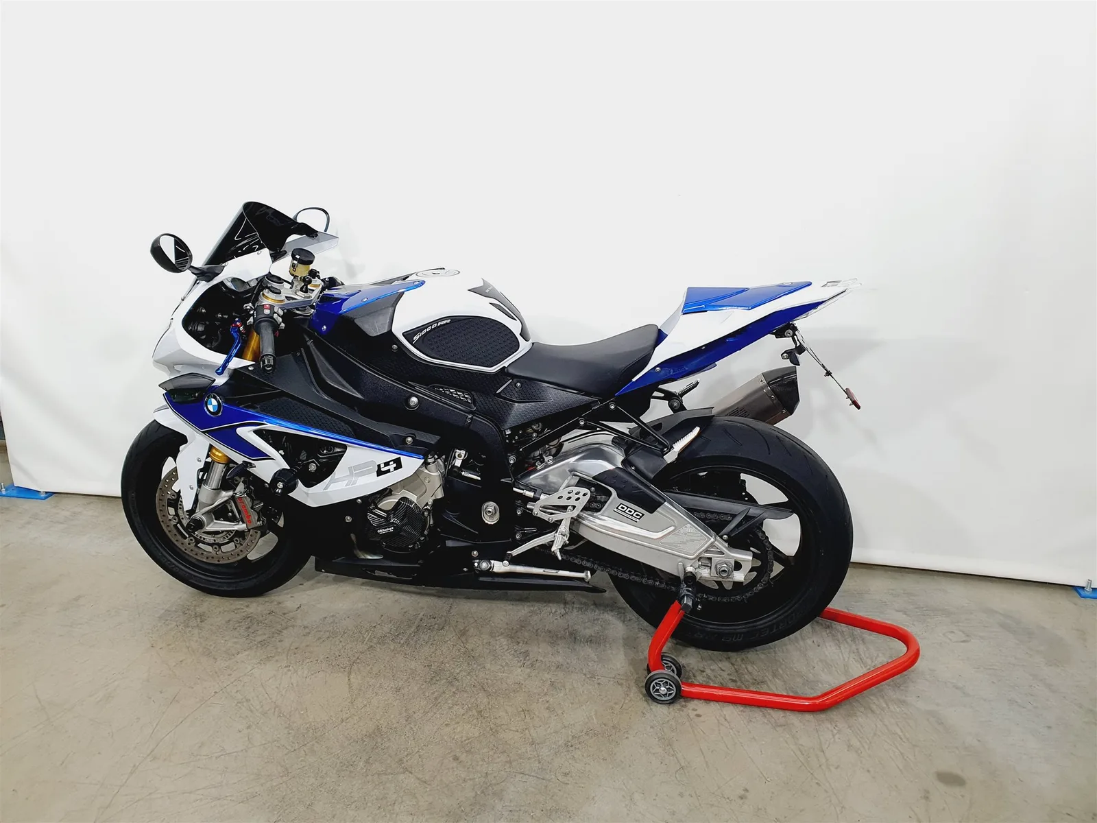 BMW HP4 \*KD NEU\*Akrapovic komplett\*Zubehör\*MRA\*LED\*