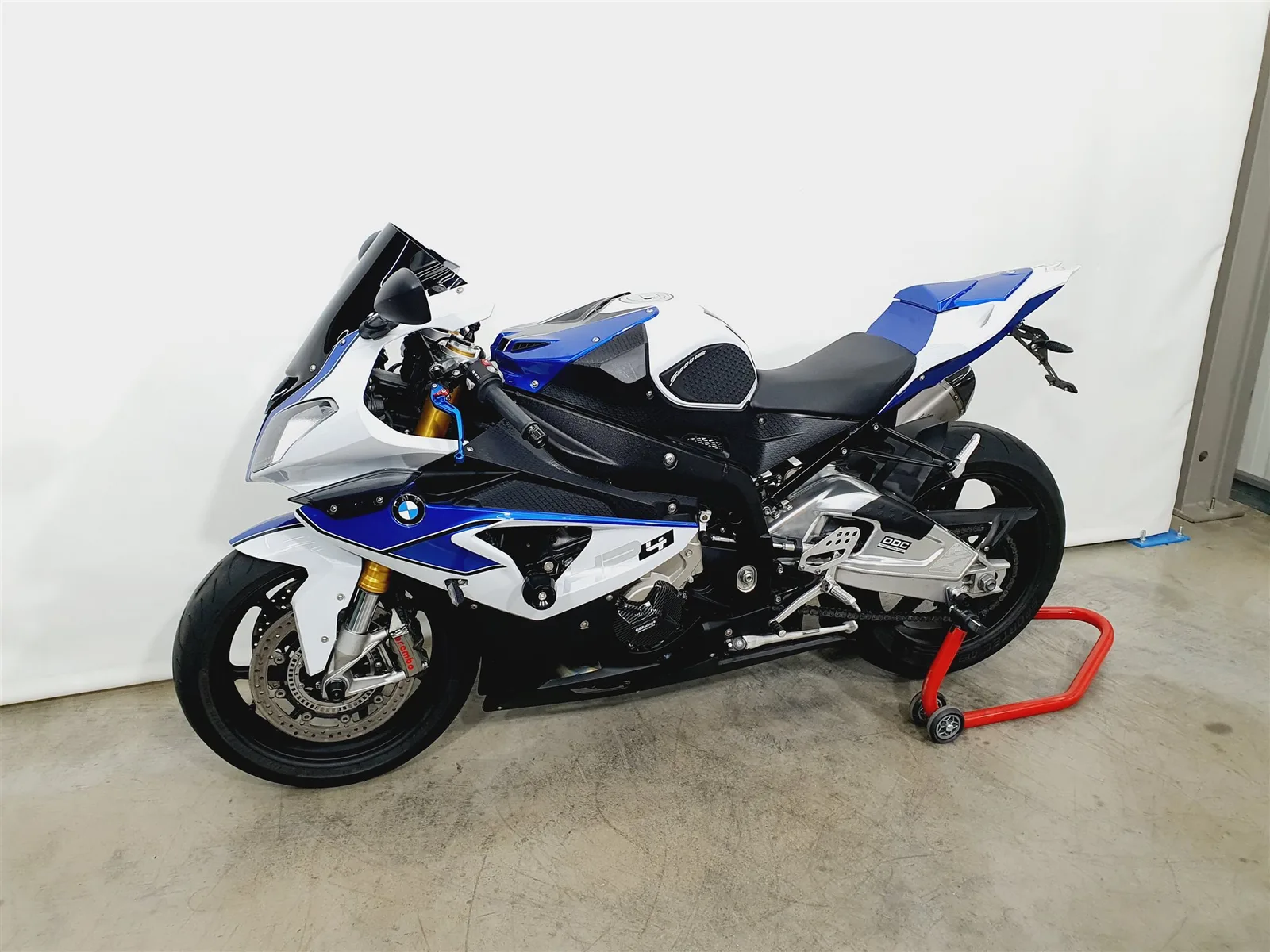 BMW HP4 \*KD NEU\*Akrapovic komplett\*Zubehör\*MRA\*LED\*