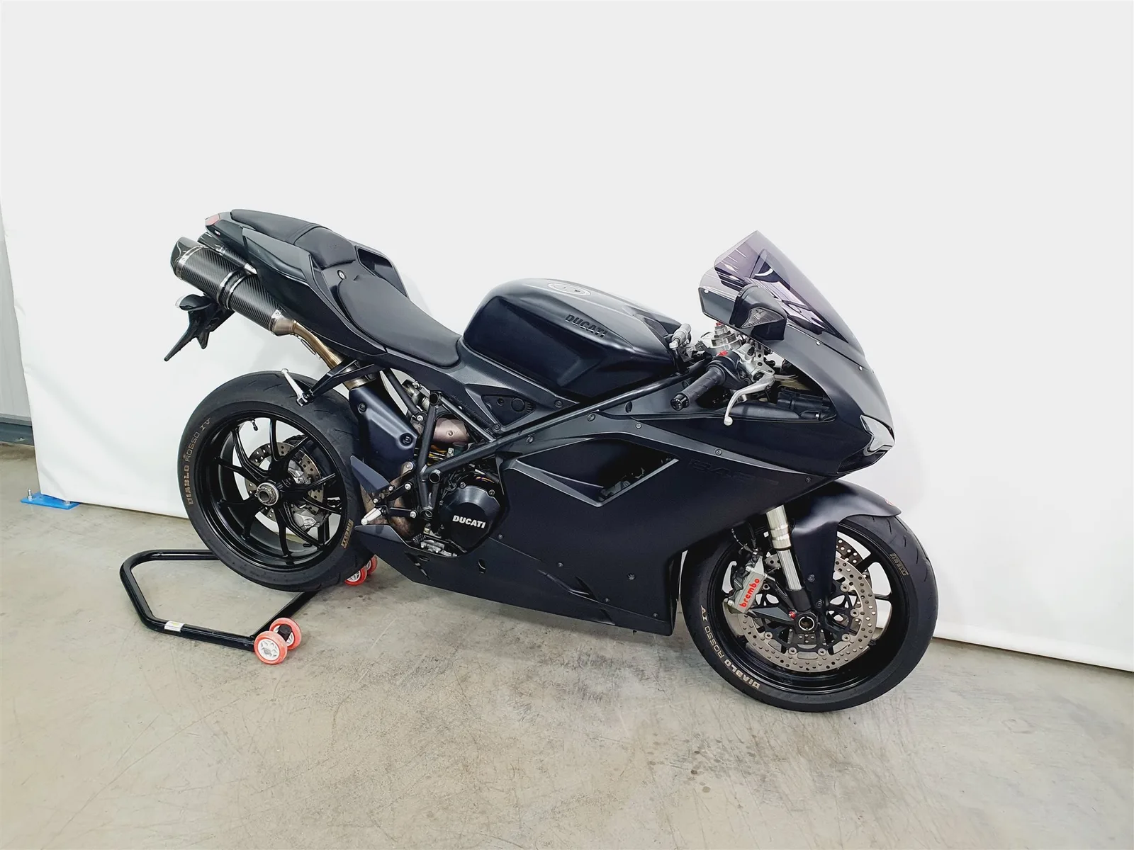 Ducati 848 EVO \*KD NEU\*Shark Sportauspuff\*Black\*Schwarz\*8339km\*