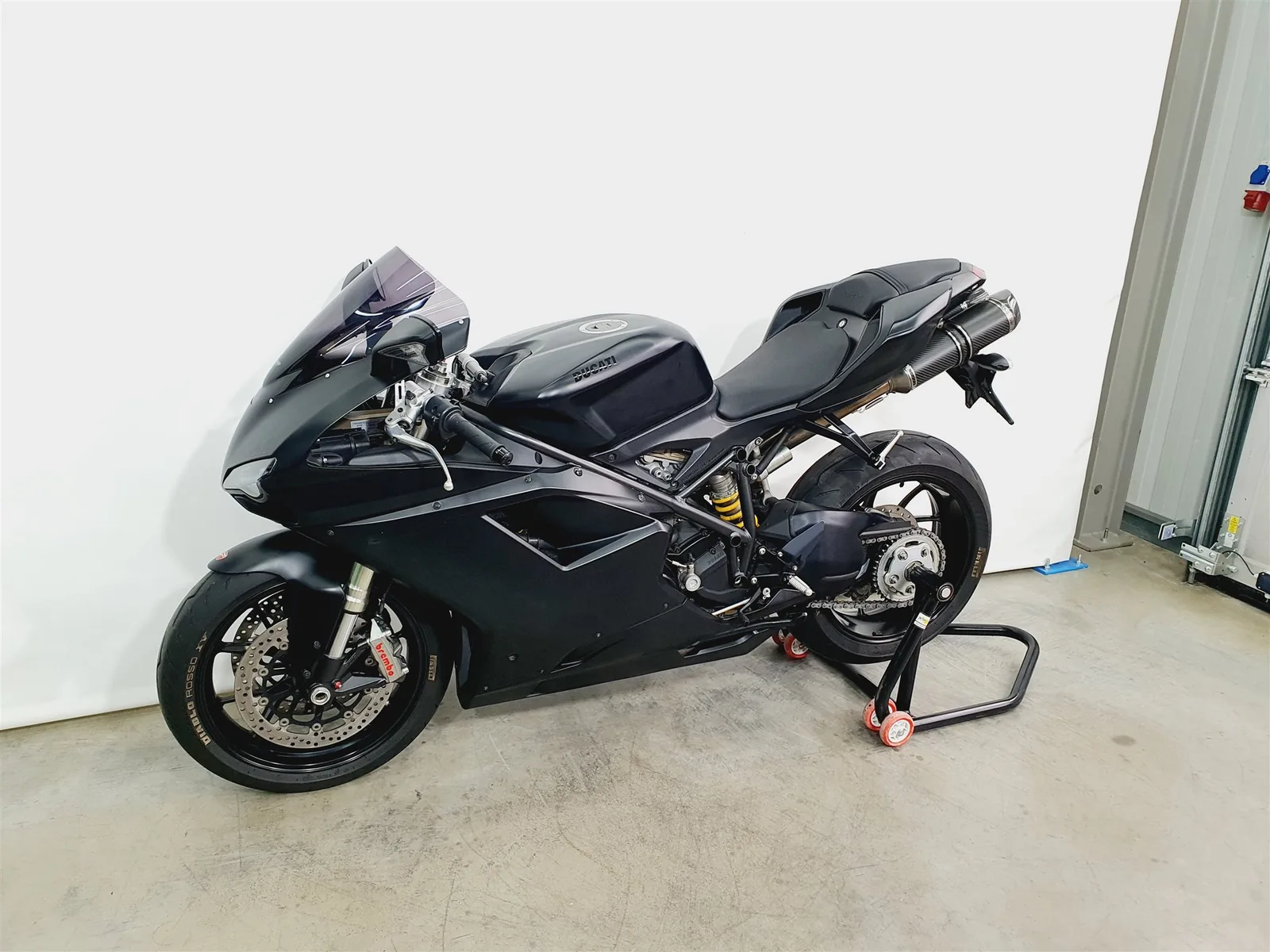 Ducati 848 EVO \*KD NEU\*Shark Sportauspuff\*Black\*Schwarz\*8339km\*