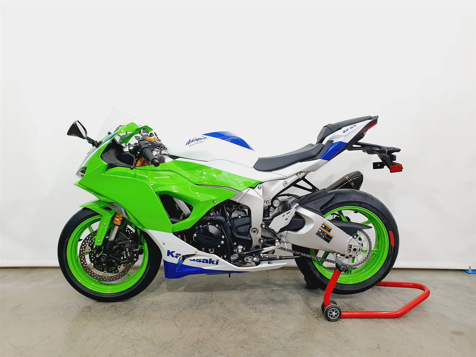 Kawasaki Ninja ZX-6R 40th Anniversary Edition 636\*1.Hand\*Sondermodel\*Akrapovic\*Garantie 2029\*