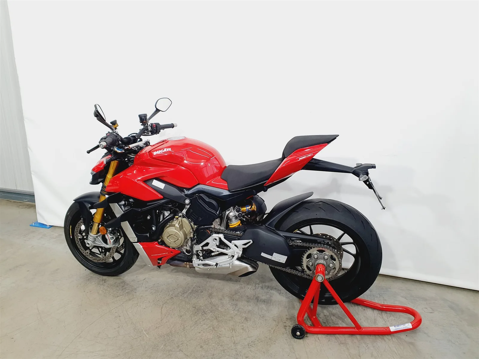 Ducati Streetfighter V4 S \*1.Hand\*Service NEU\*HU/AU NEU\*Öhlins\*1243km\*