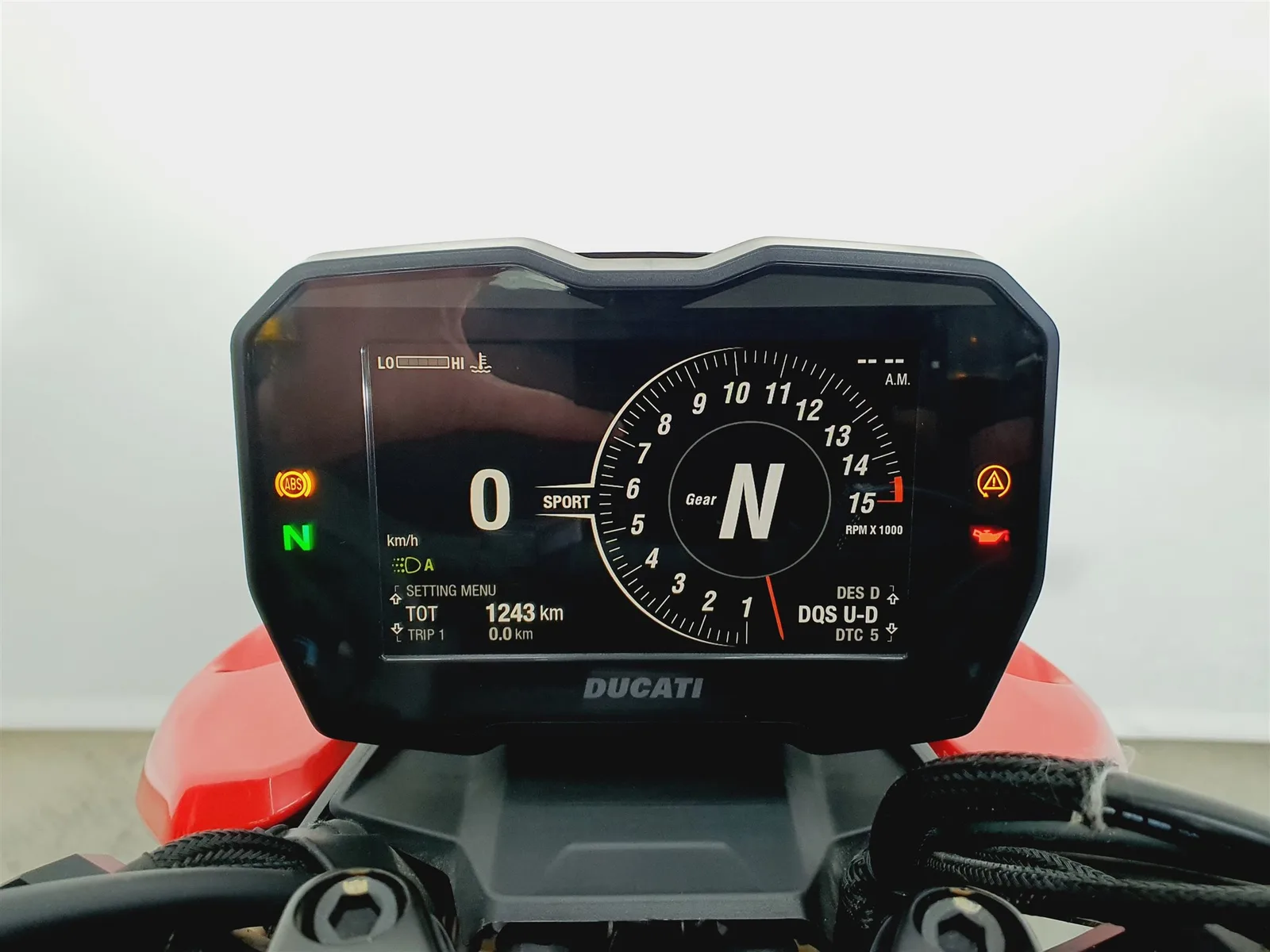 Ducati Streetfighter V4 S \*1.Hand\*Service NEU\*HU/AU NEU\*Öhlins\*1243km\*