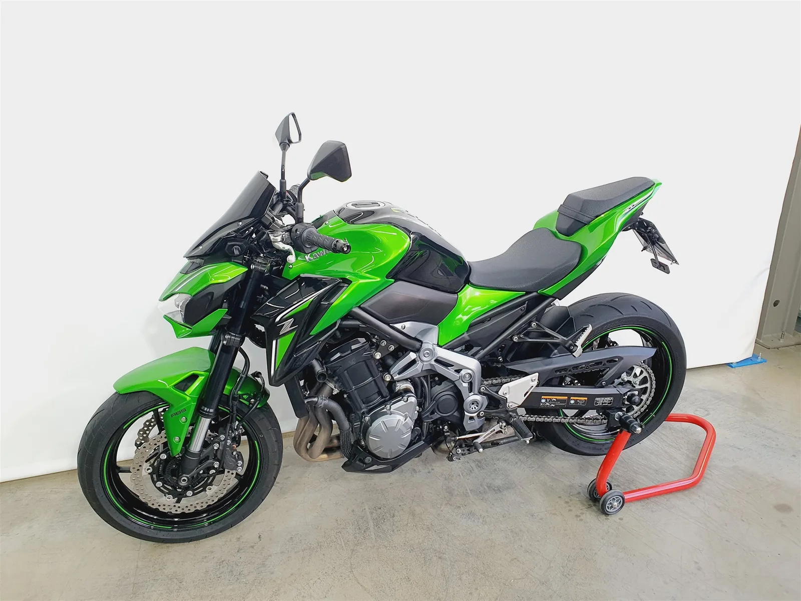 Kawasaki Z900 \*KD NEU\*LED\*ABS\*8386km\*