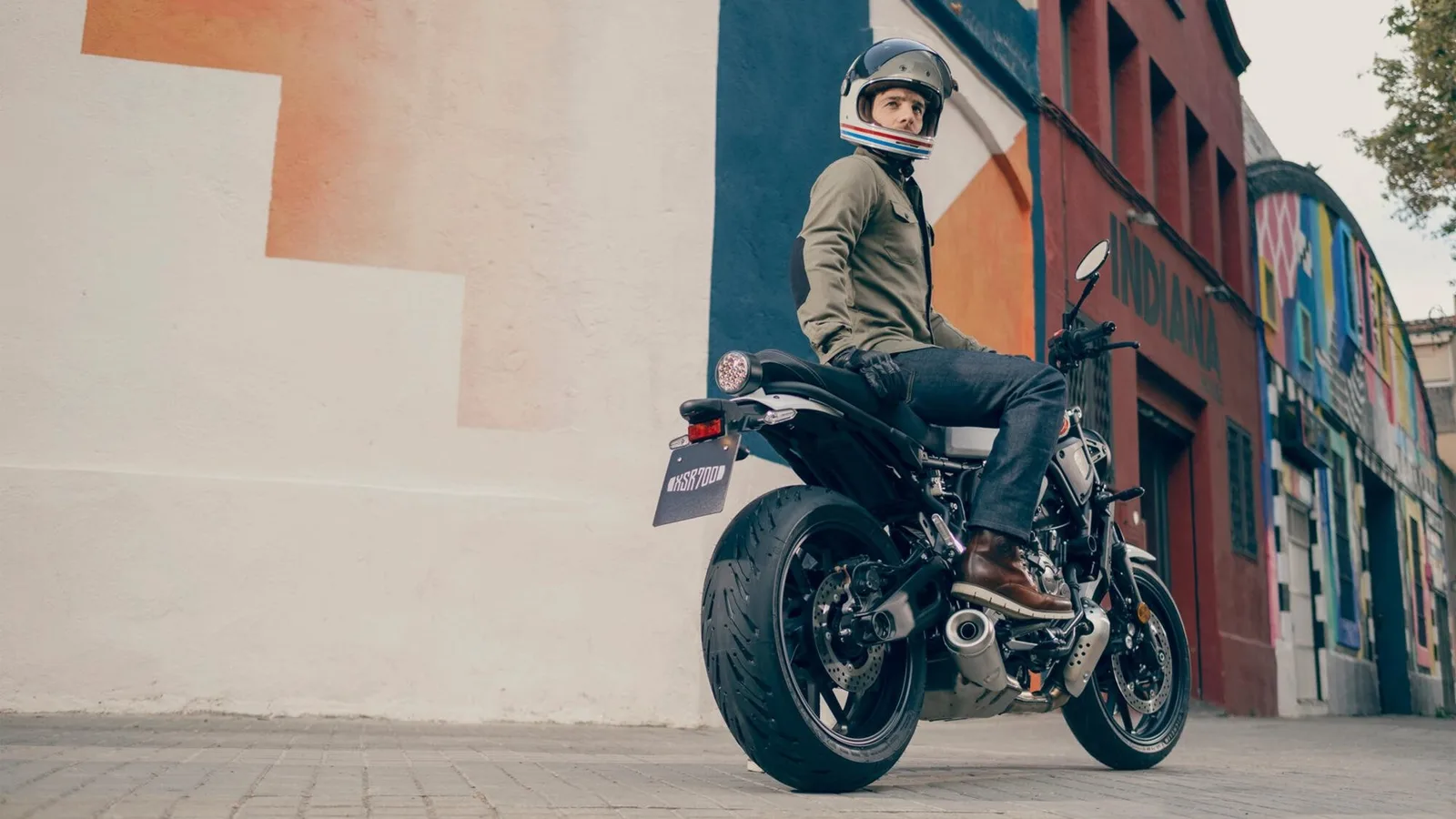 Yamaha XSR700, MY 2024 - Historic Blue