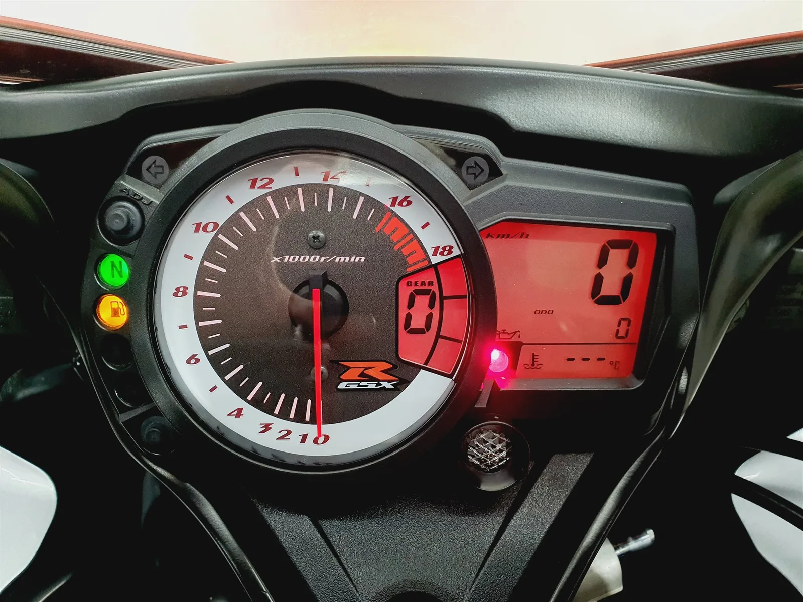 Suzuki GSX-R 600 \*NEUFAHRZEUG\*K8\*K9\*L0\*Sammler\*Collector\*\*