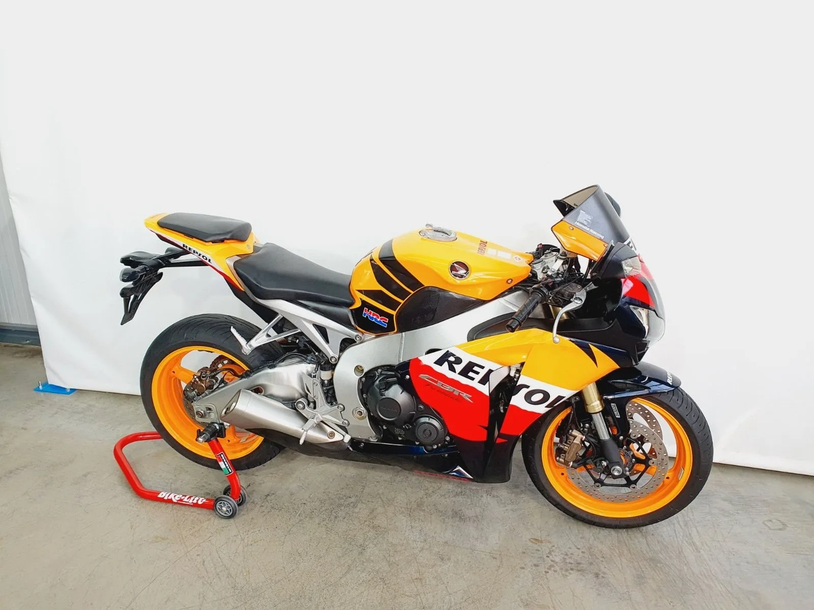 Honda CBR1000RR Fireblade \*1.Hand\*KD NEU\*Repsol\*ABS\*Original\*SC59\*18061km\*