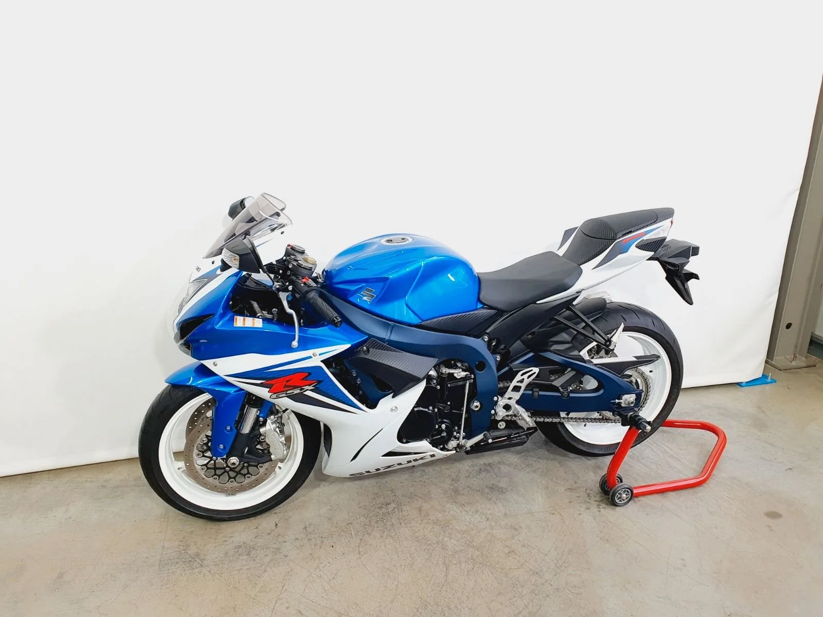 Suzuki GSX-R 600 \*1.Hand\*KD NEU\*2088km\*L1\*L2\*L3\*L4\*Tiefer\*