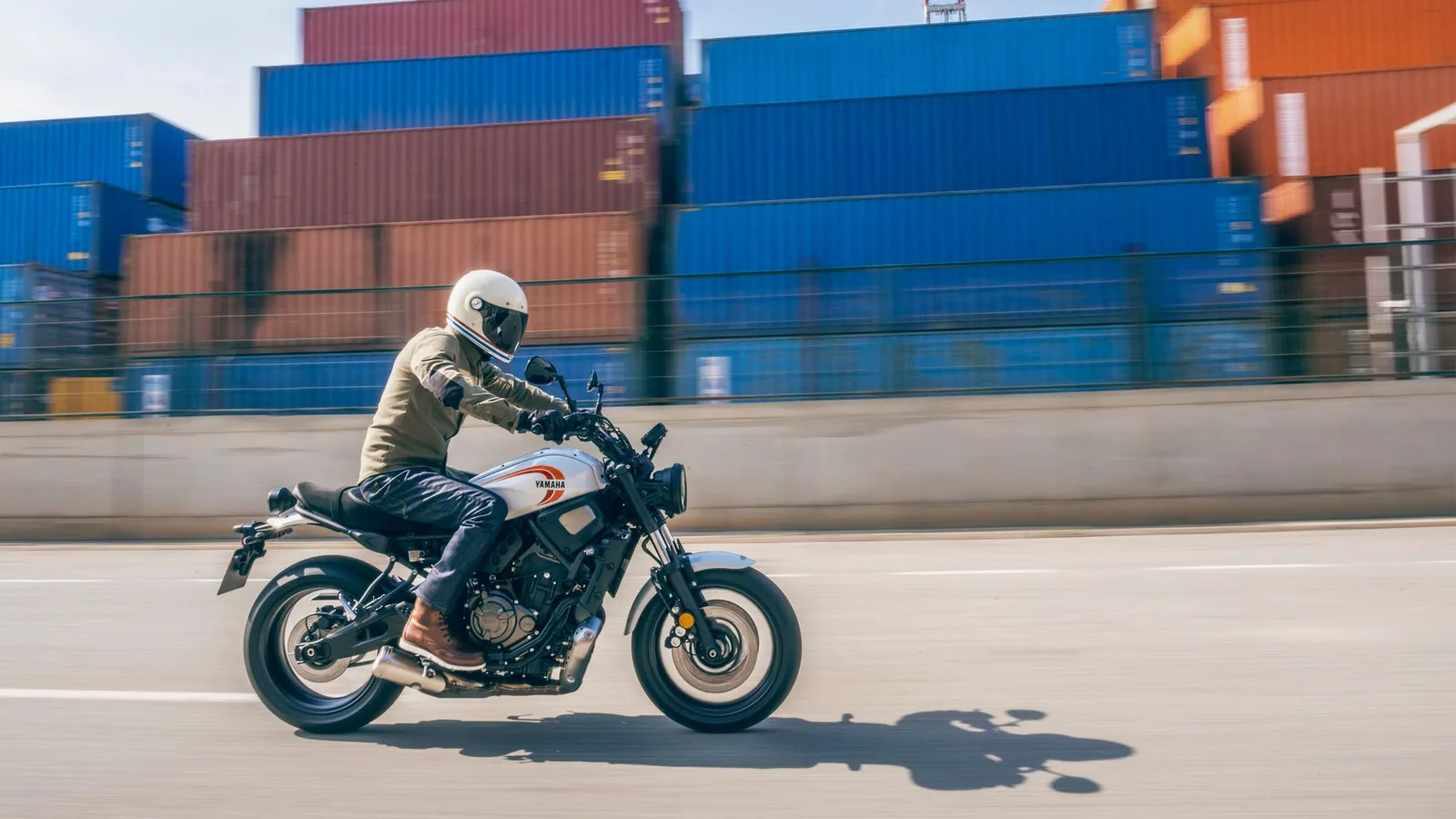 Yamaha XSR700, MY 2024 - Historic White