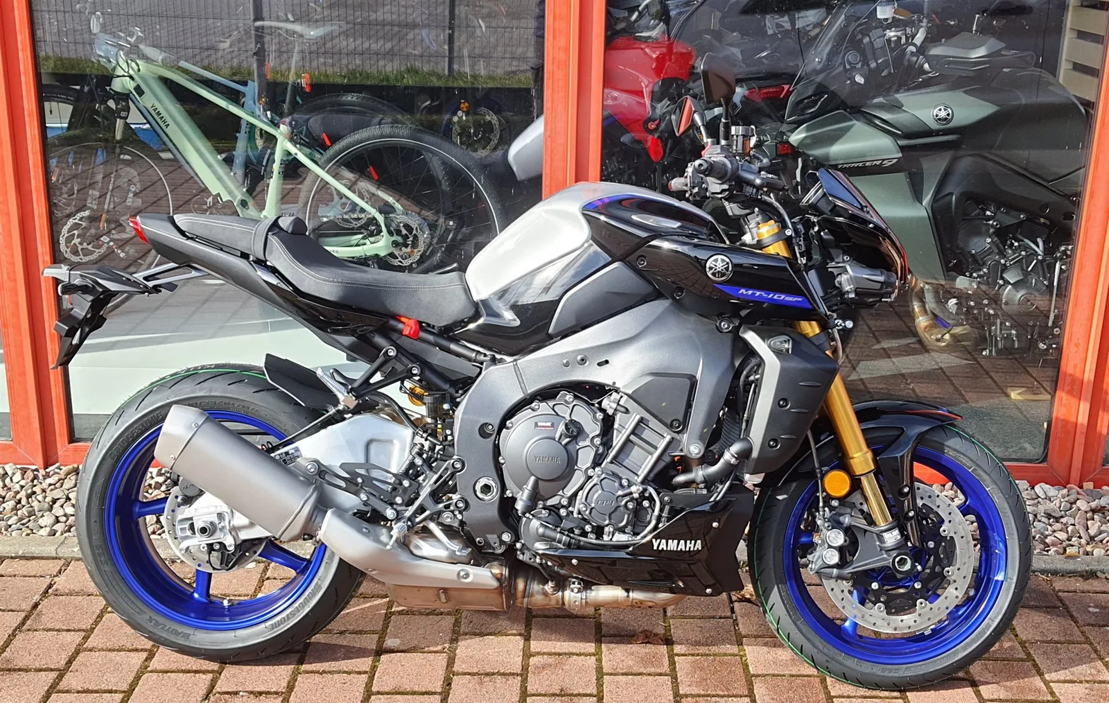 Yamaha MT-10 SP, - Icon performance-"inkl.Akrapovic" - SOFORT verfügbar