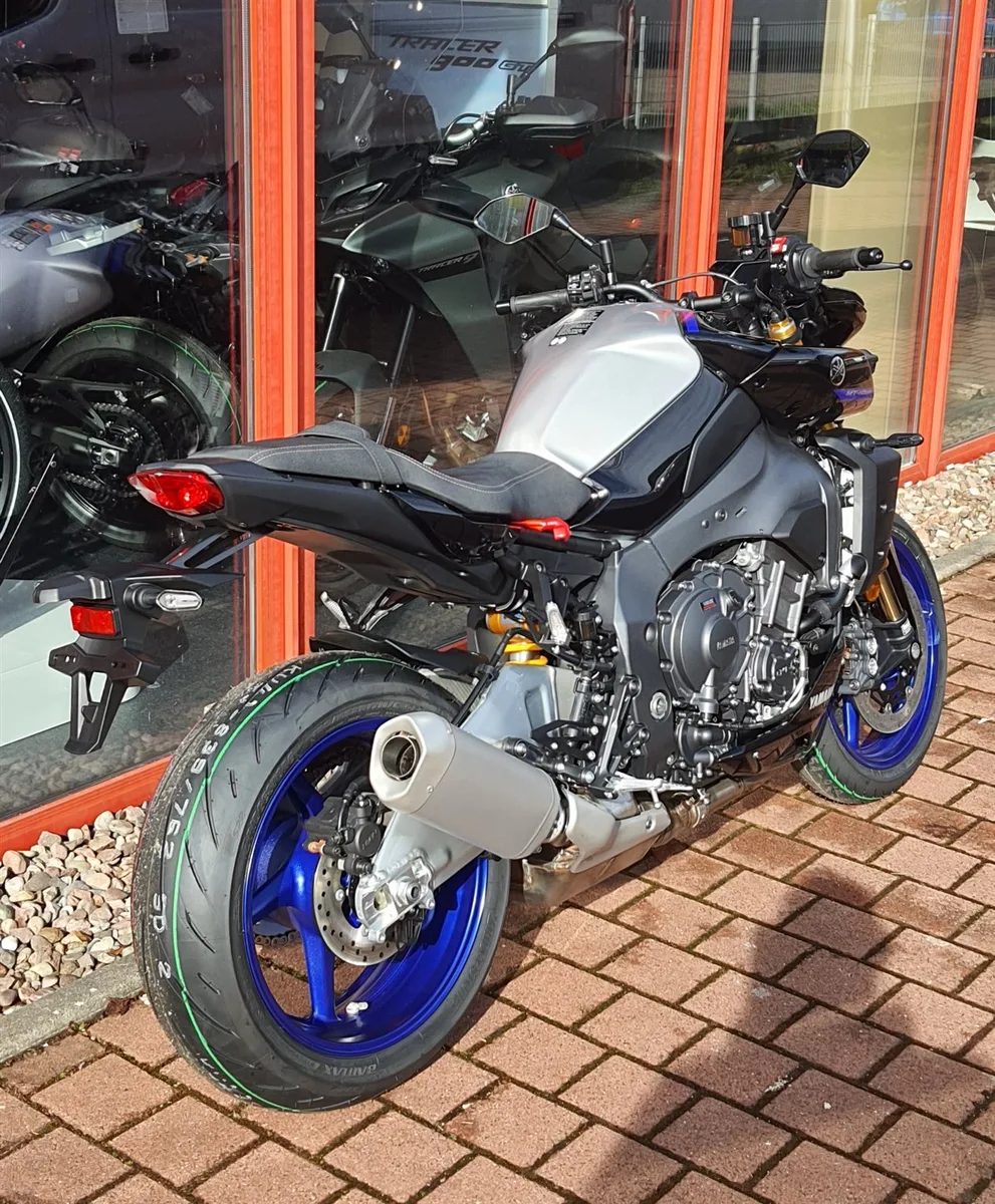 Yamaha MT-10 SP, - Icon performance-"inkl.Akrapovic" - SOFORT verfügbar