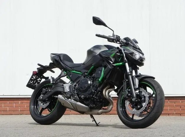 Kawasaki Z650 \*Werksgarantie 2028\*