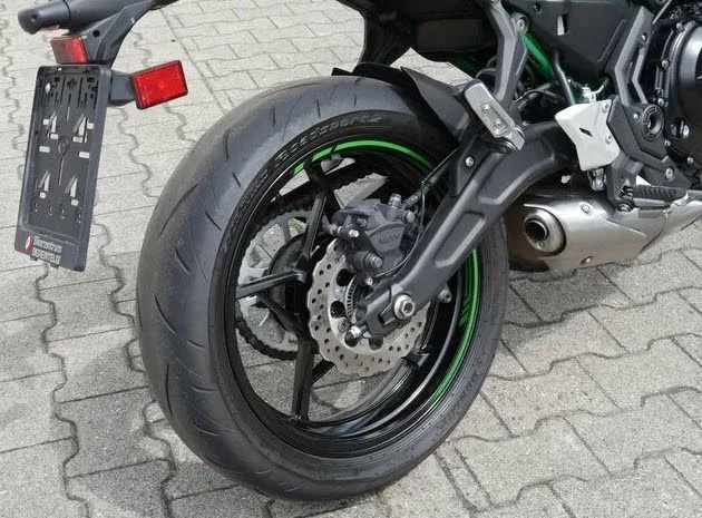 Kawasaki Z650 \*Werksgarantie 2028\*