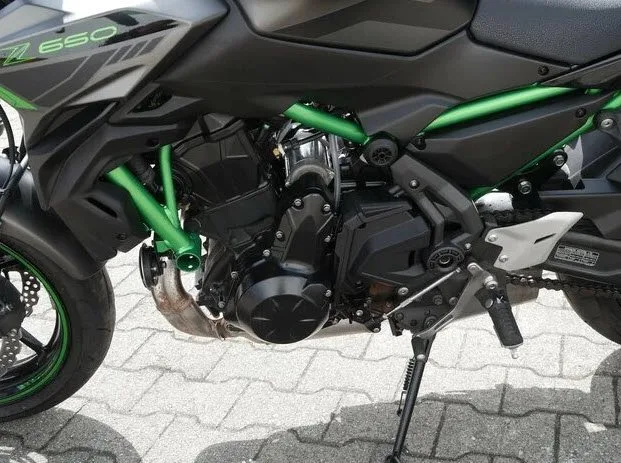 Kawasaki Z650 \*Werksgarantie 2028\*
