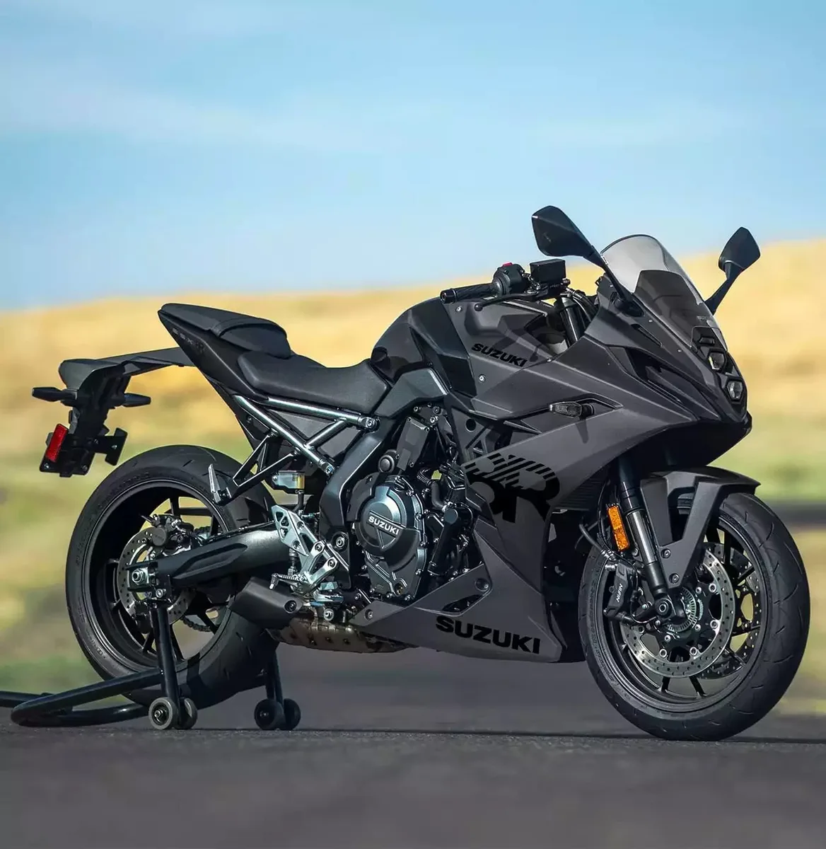 Suzuki GSX-8R GSX800FRQM6 - 2026 - Schwarz am Lager