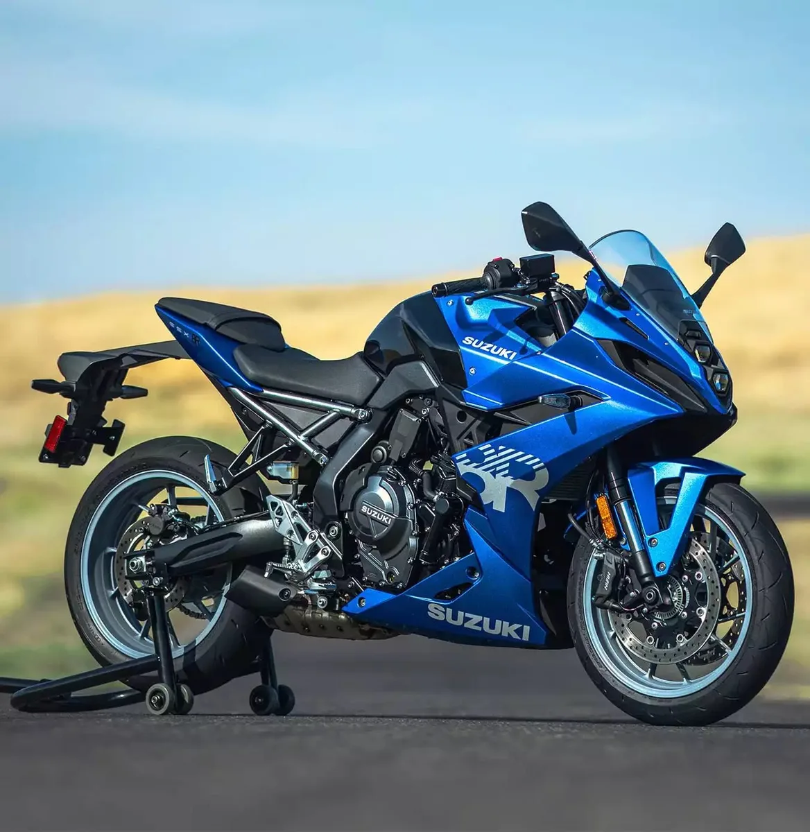 Suzuki GSX-8R GSX800FRQM6 - 2026 - Schwarz am Lager