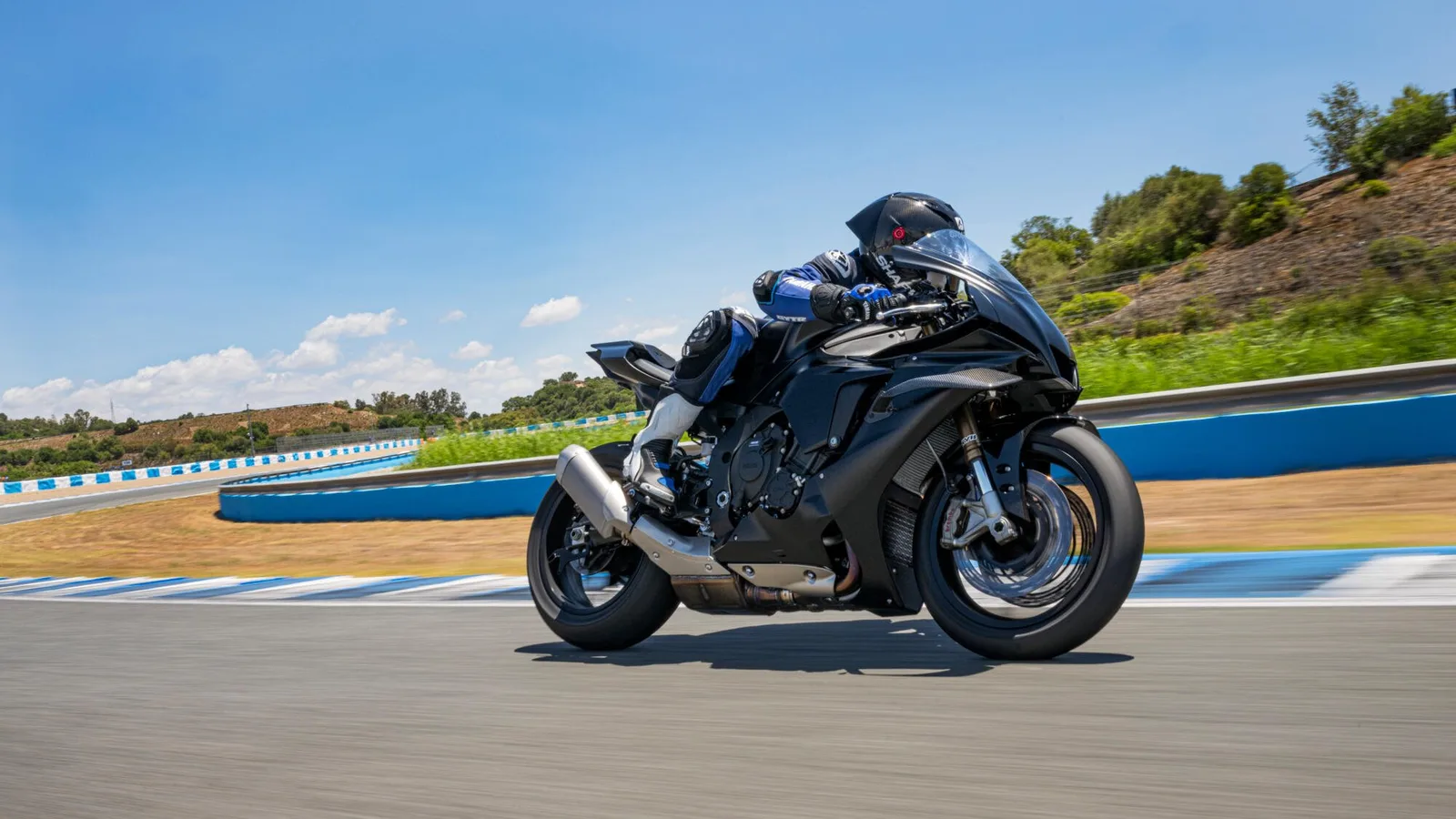 Yamaha R1 RACE, MY 2025 - Tech Black