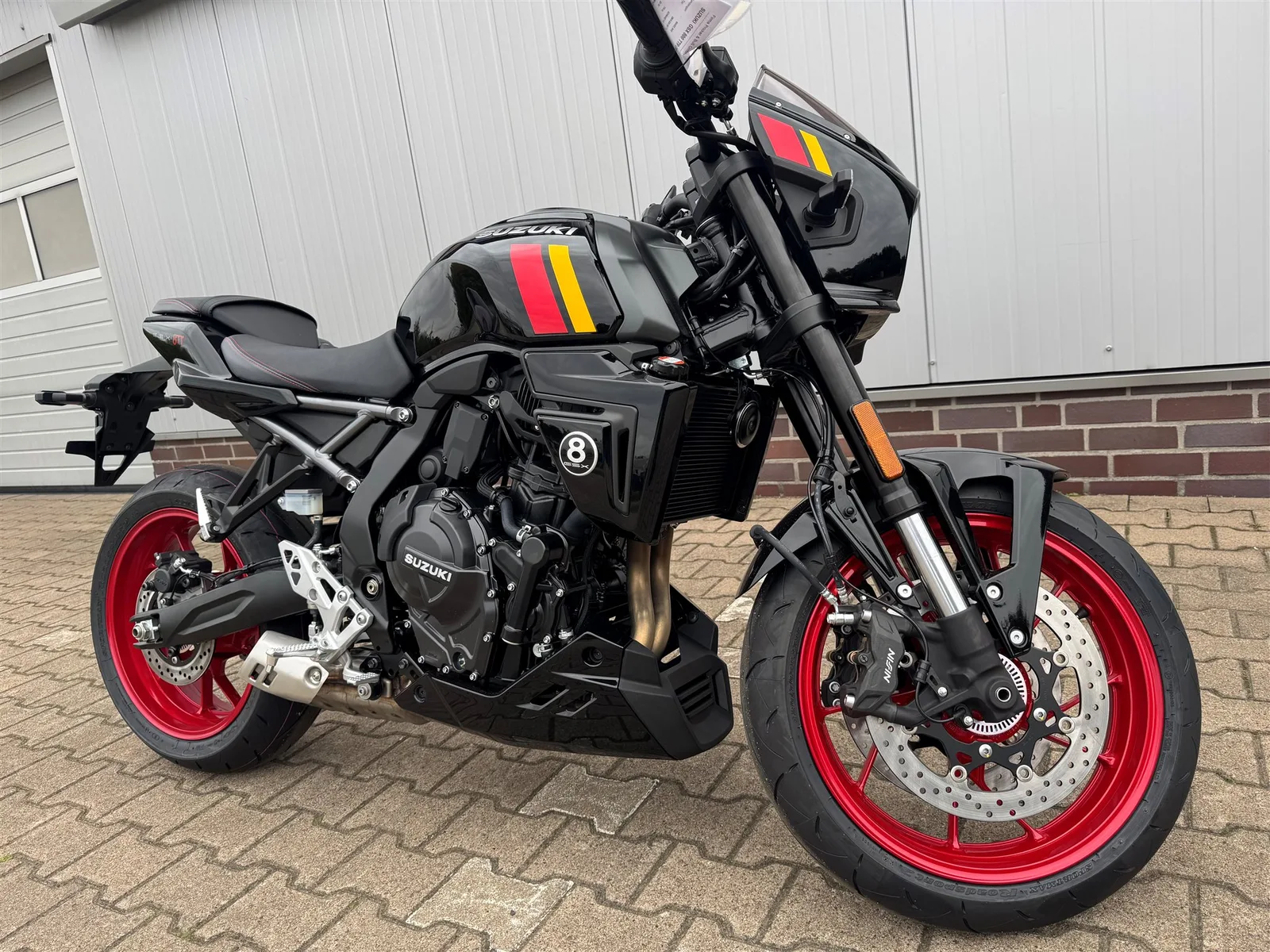 Suzuki GSX-8TT