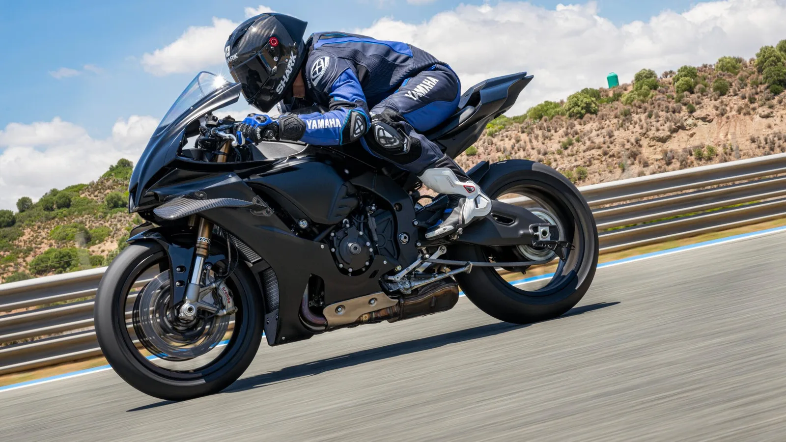 Yamaha R1 RACE, MY 2025 - Tech Black