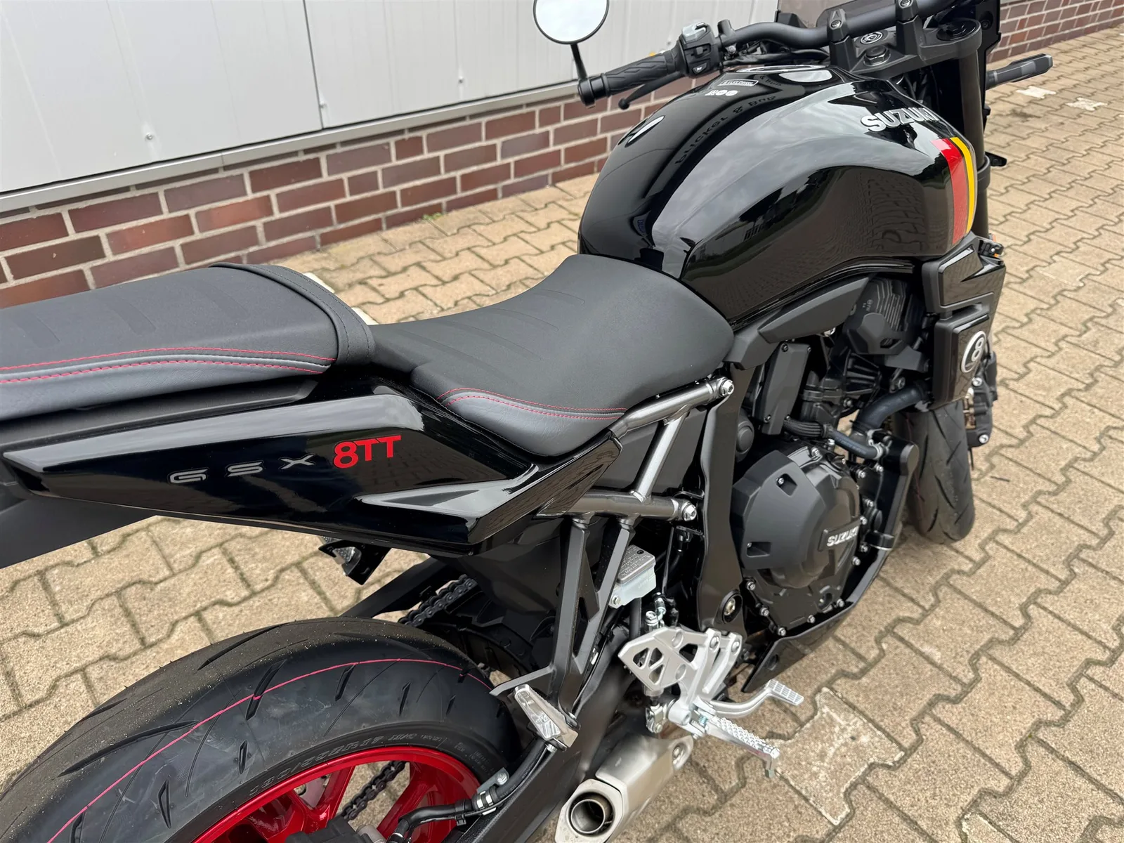 Suzuki GSX-8TT