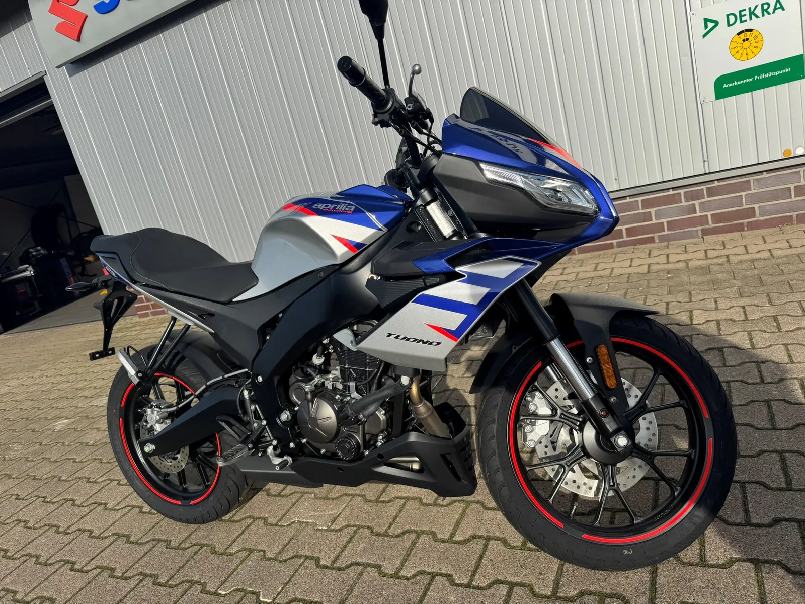 Aprilia Tuono 125 ABS