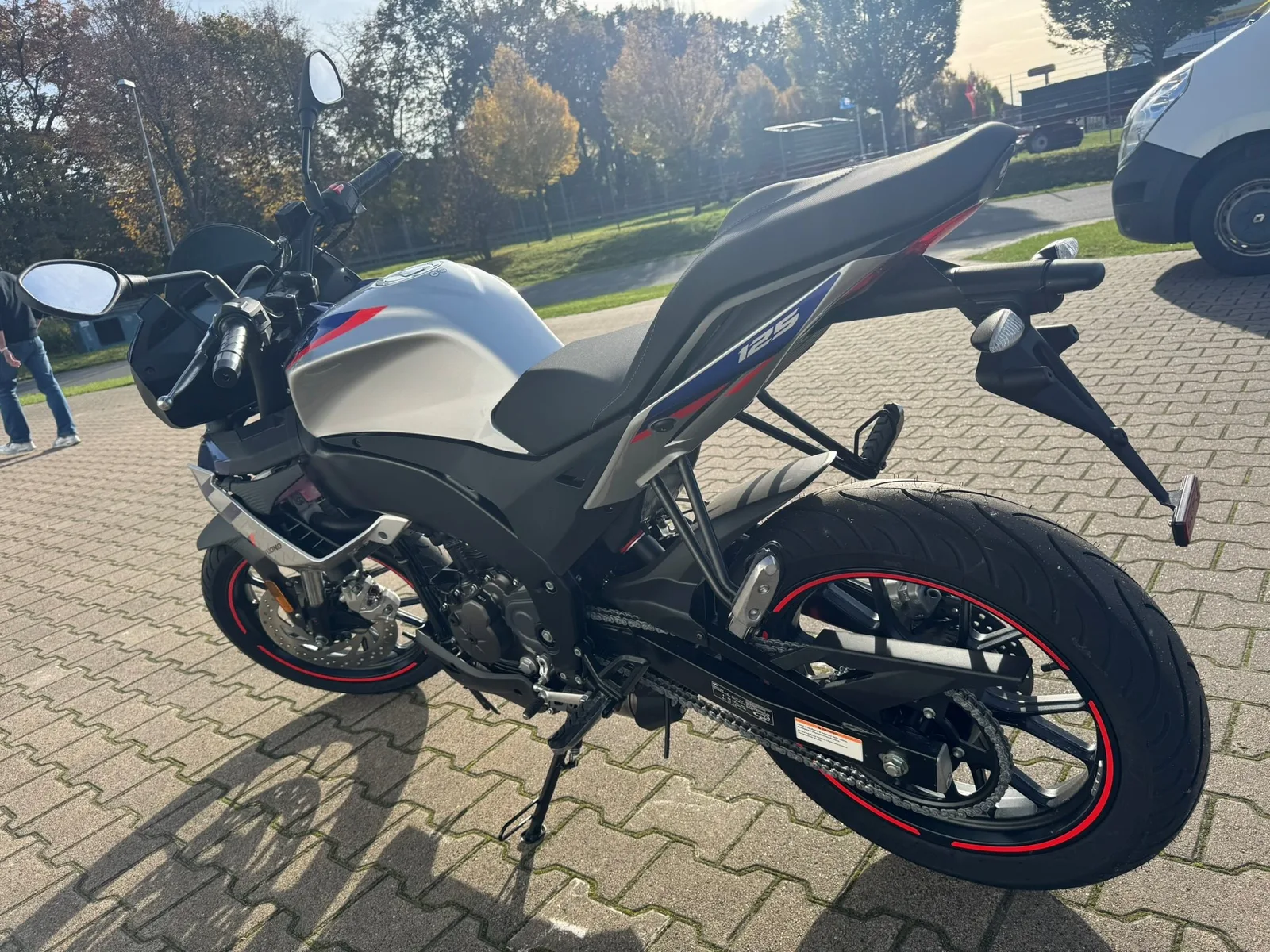 Aprilia Tuono 125 ABS