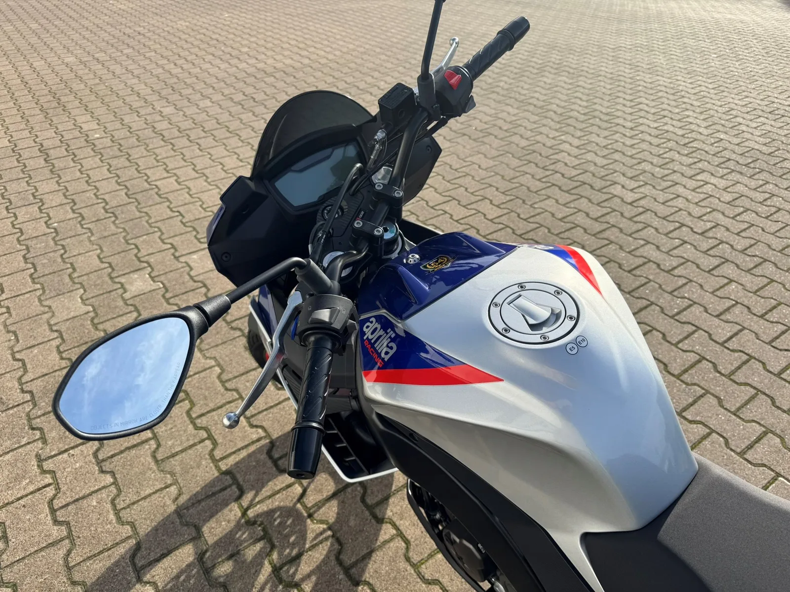 Aprilia Tuono 125 ABS