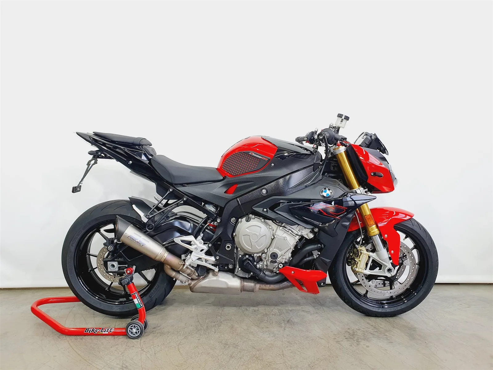 BMW S 1000 R \*KD NEU\*Reifen NEU\*Akrapovic\*16170km\*HP\*SC-Project\*