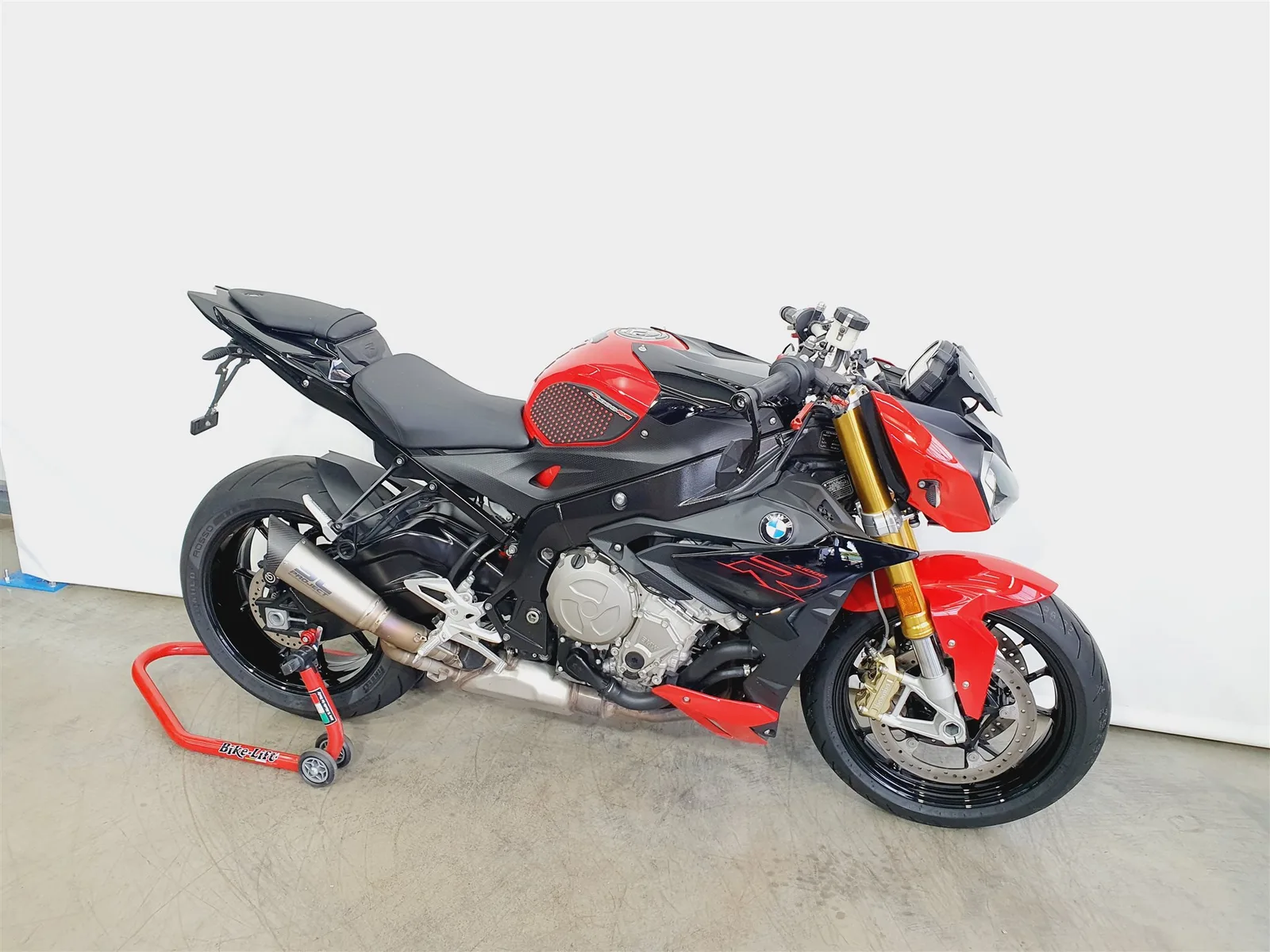 BMW S 1000 R \*KD NEU\*Reifen NEU\*Akrapovic\*16170km\*HP\*SC-Project\*