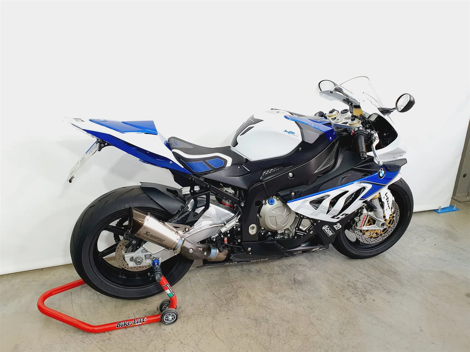 BMW HP4 \*KD NEU\*Reifen NEU\*Akrapovic komplett\*ESD kurz\*LED
