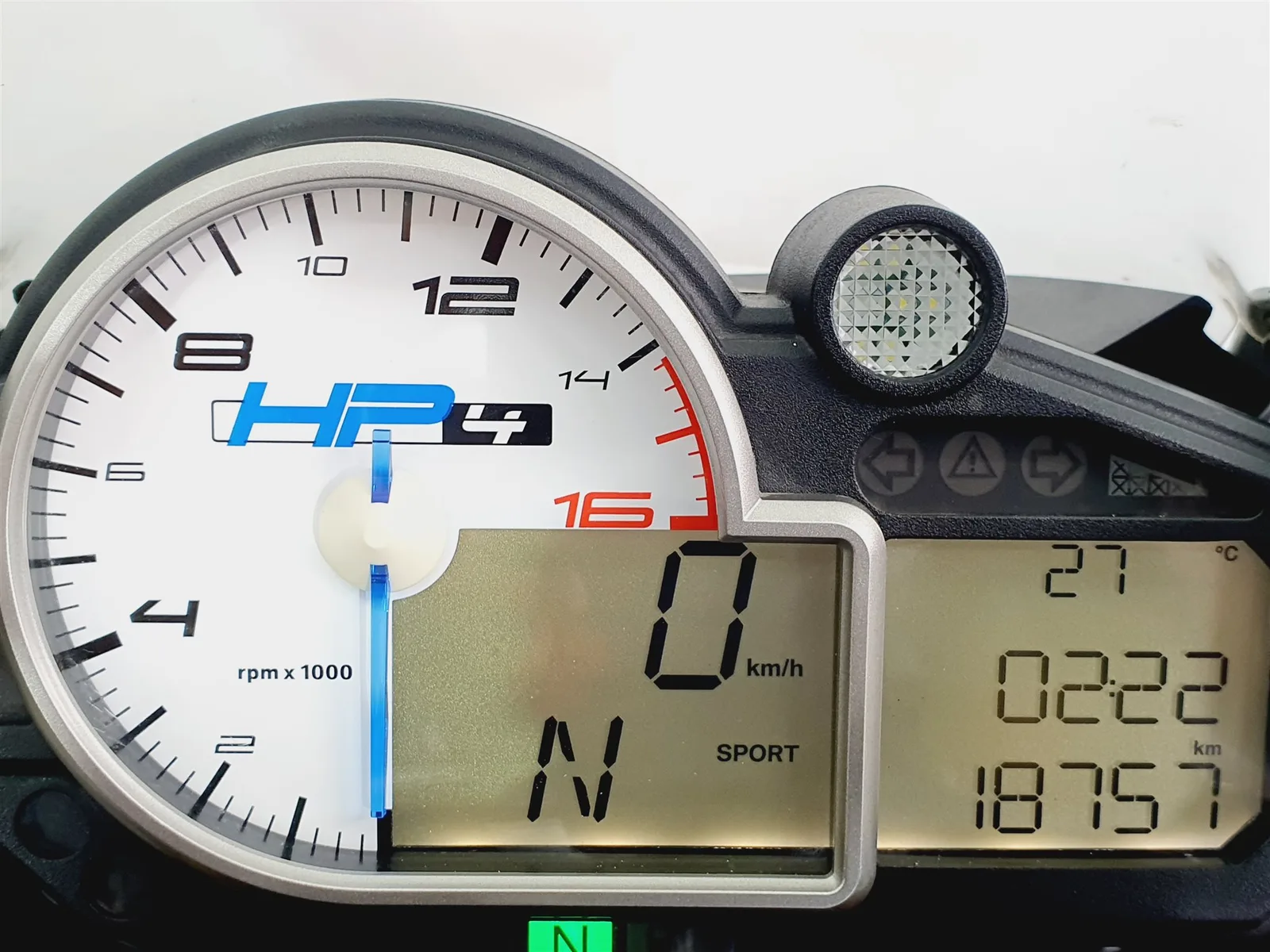 BMW HP4 \*KD NEU\*Reifen NEU\*Akrapovic komplett\*ESD kurz\*LED