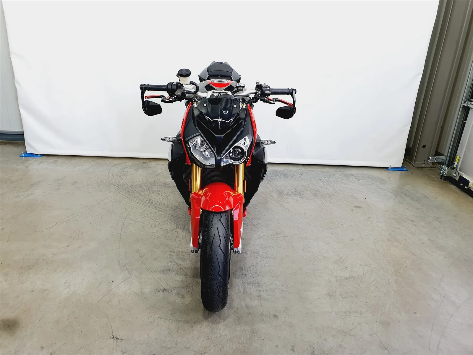 BMW S 1000 R \*KD NEU\*Reifen NEU\*Akrapovic\*16170km\*HP\*SC-Project\*