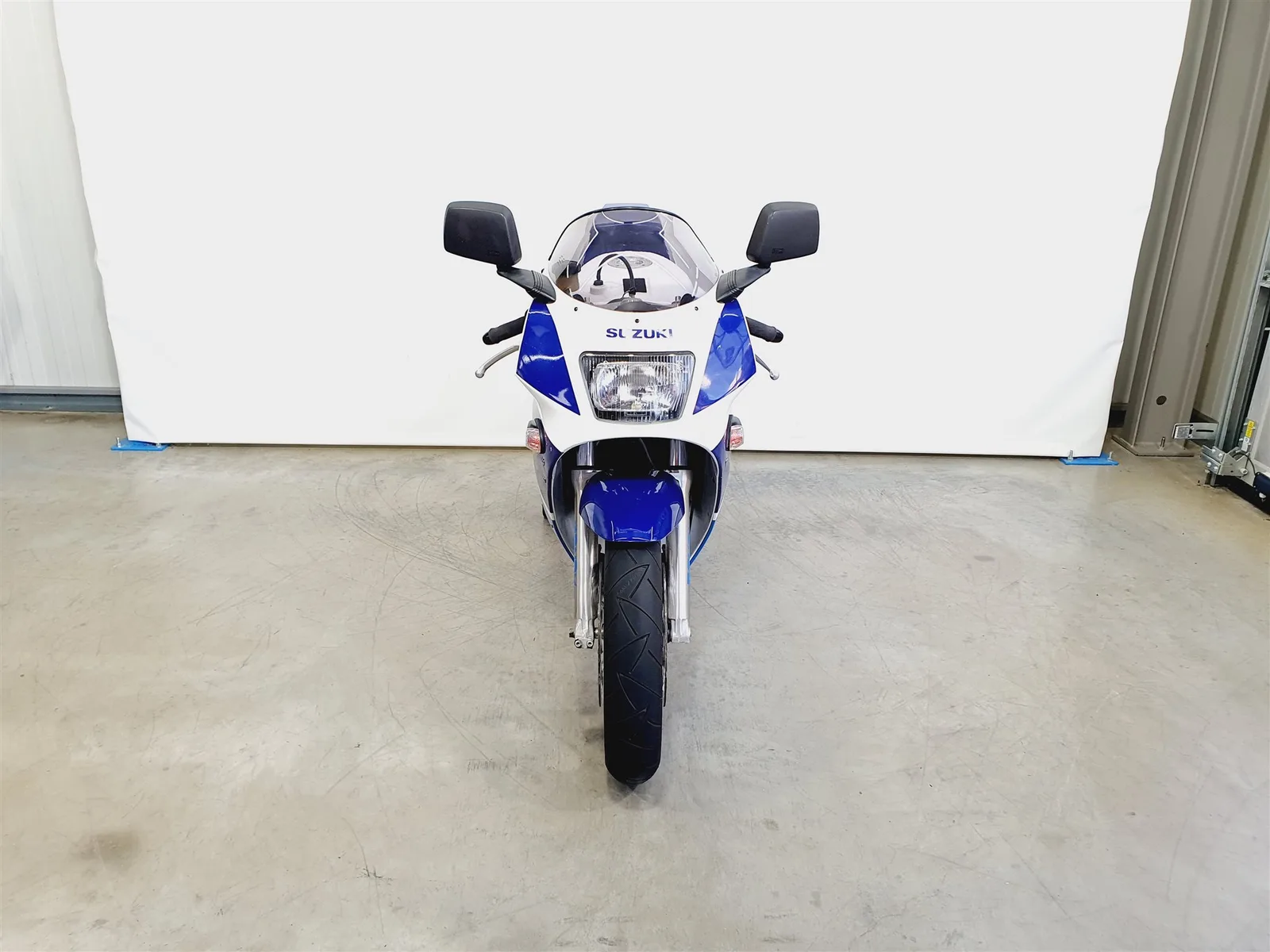 Suzuki RGV 250 \*Jolly Moto Auspuffanlage eingetragen\*VJ21\*7534km\*