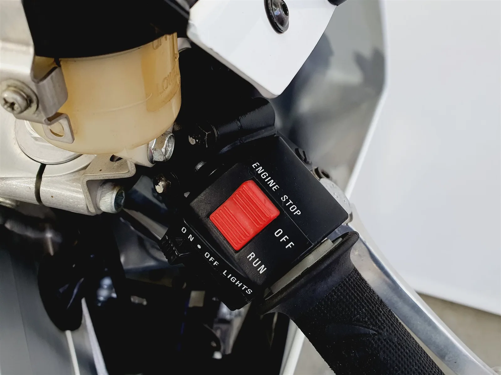 Suzuki RGV 250 \*Jolly Moto Auspuffanlage eingetragen\*VJ21\*7534km\*