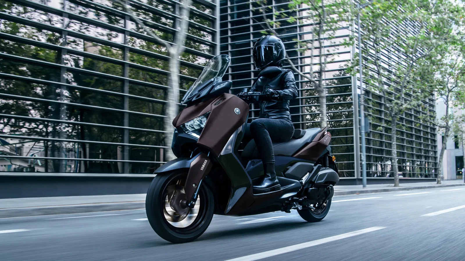 Yamaha XMAX 125 Tech MAX, MY 2024 - Dark Magma