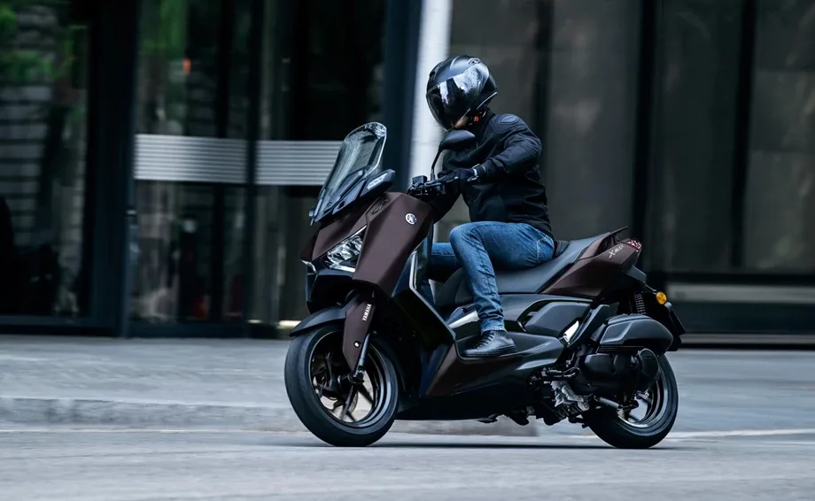 Yamaha XMAX 125 Tech MAX, MY 2024 - Dark Magma
