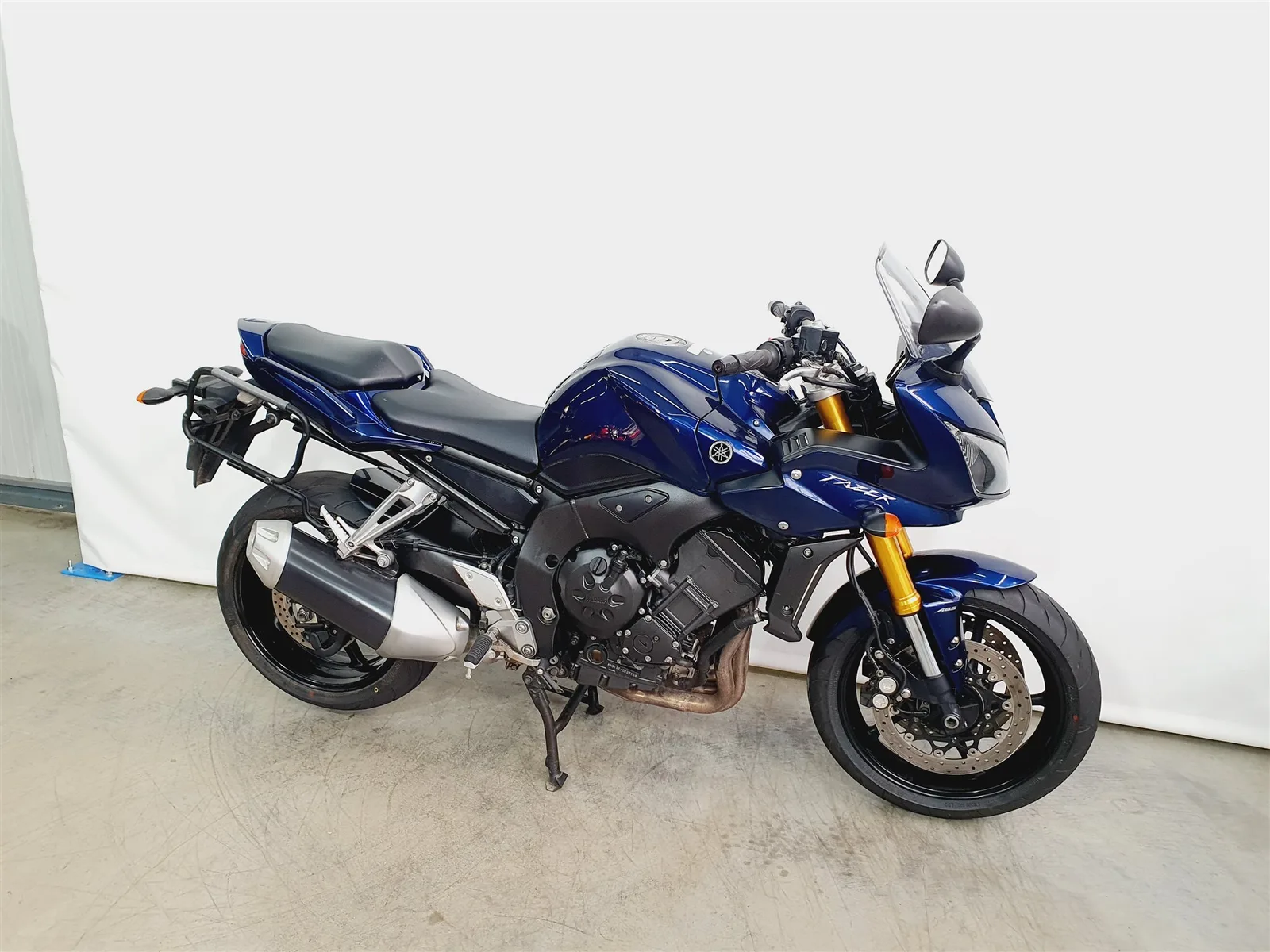 Yamaha FZ1 \*ABS\*KD/Reifen/HU NEU\*Koffer Set\*Innentaschen\*8088km\*