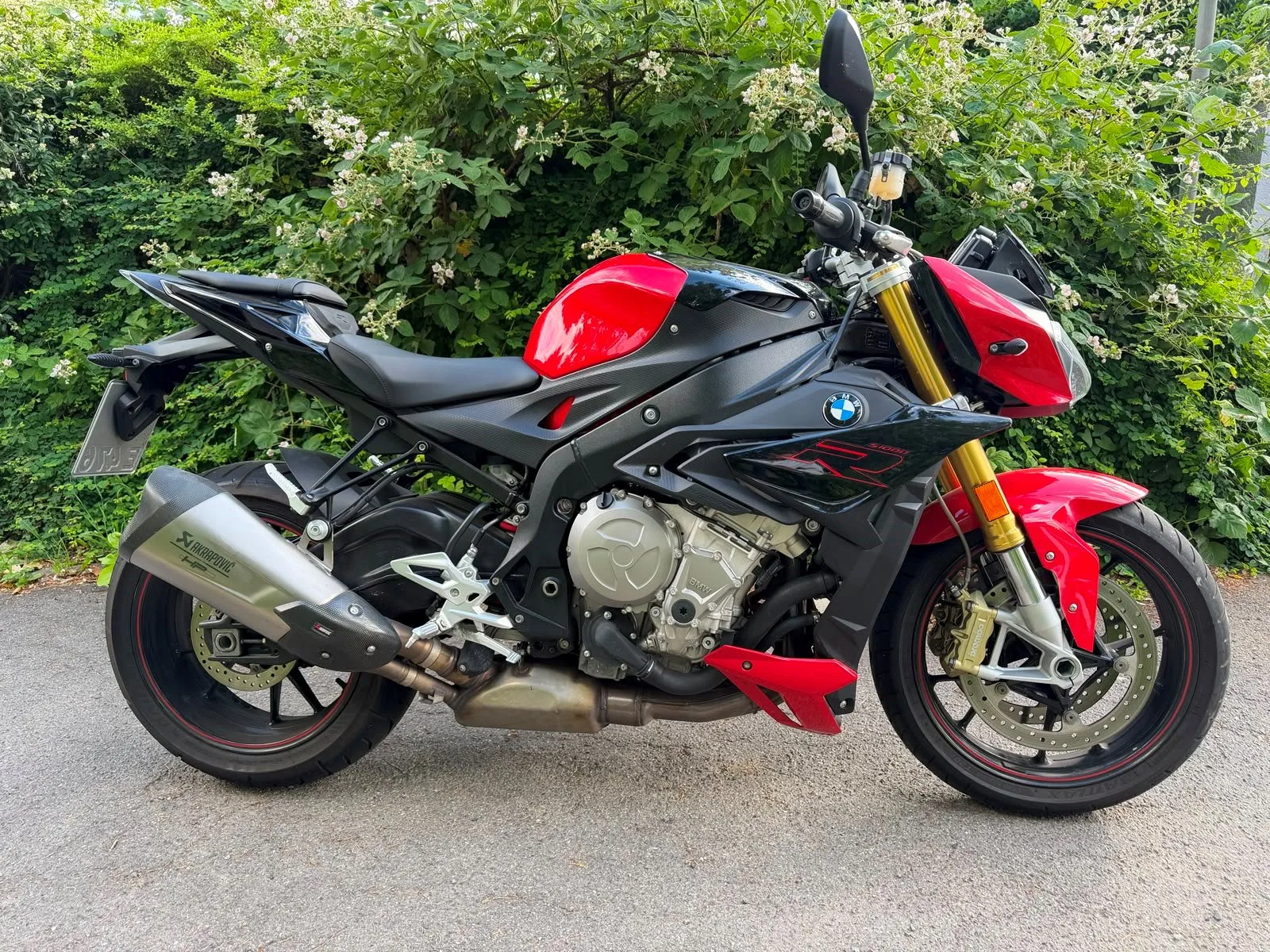 BMW S 1000 R \*KD NEU\*Alle Pakete\*Akrapovic\*12167km\*LED\*