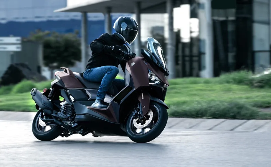 Yamaha XMAX 125 Tech MAX, MY 2024 - Dark Magma