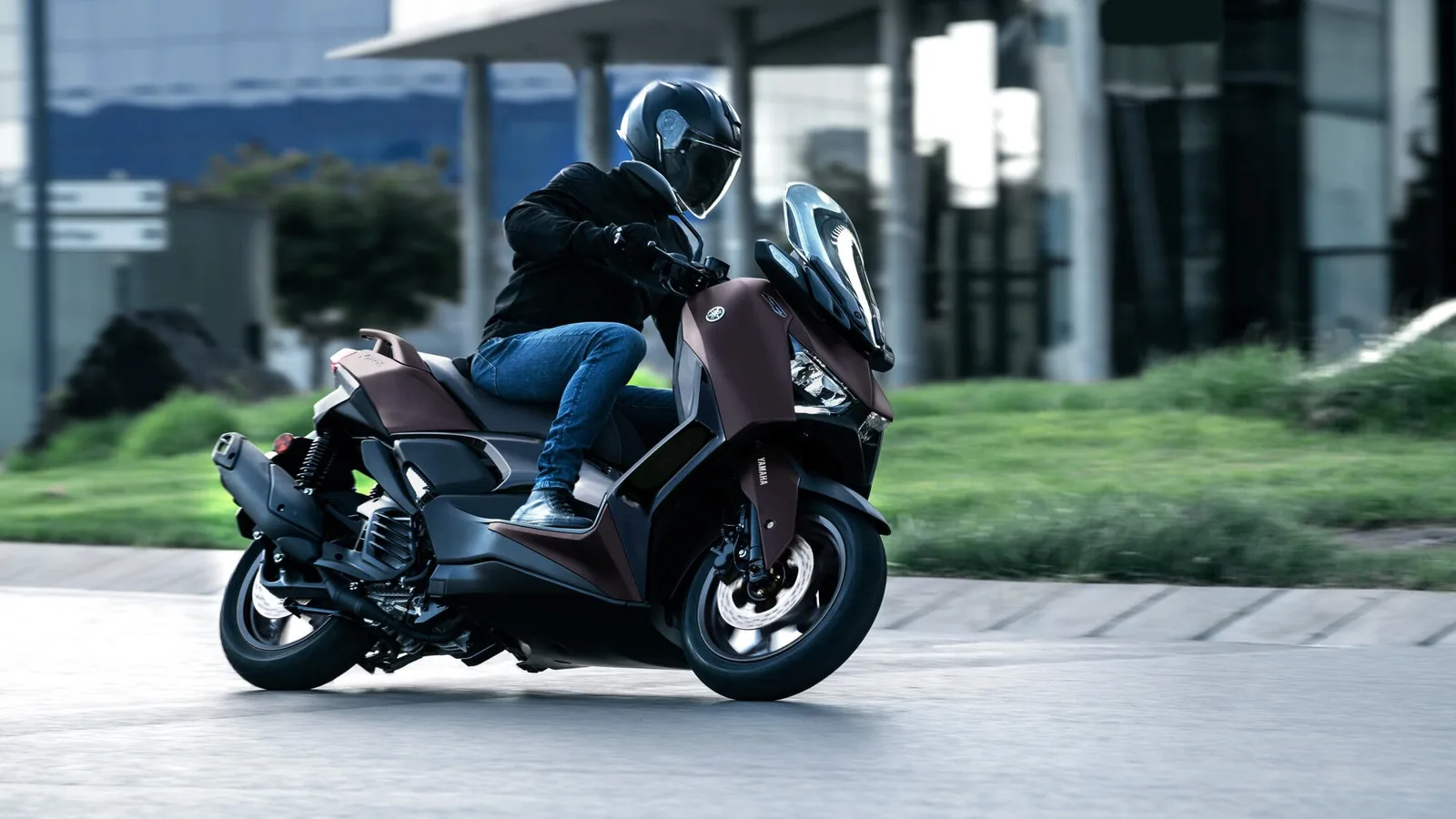 Yamaha XMAX 125 Tech MAX, MY 2024 - Dark Magma