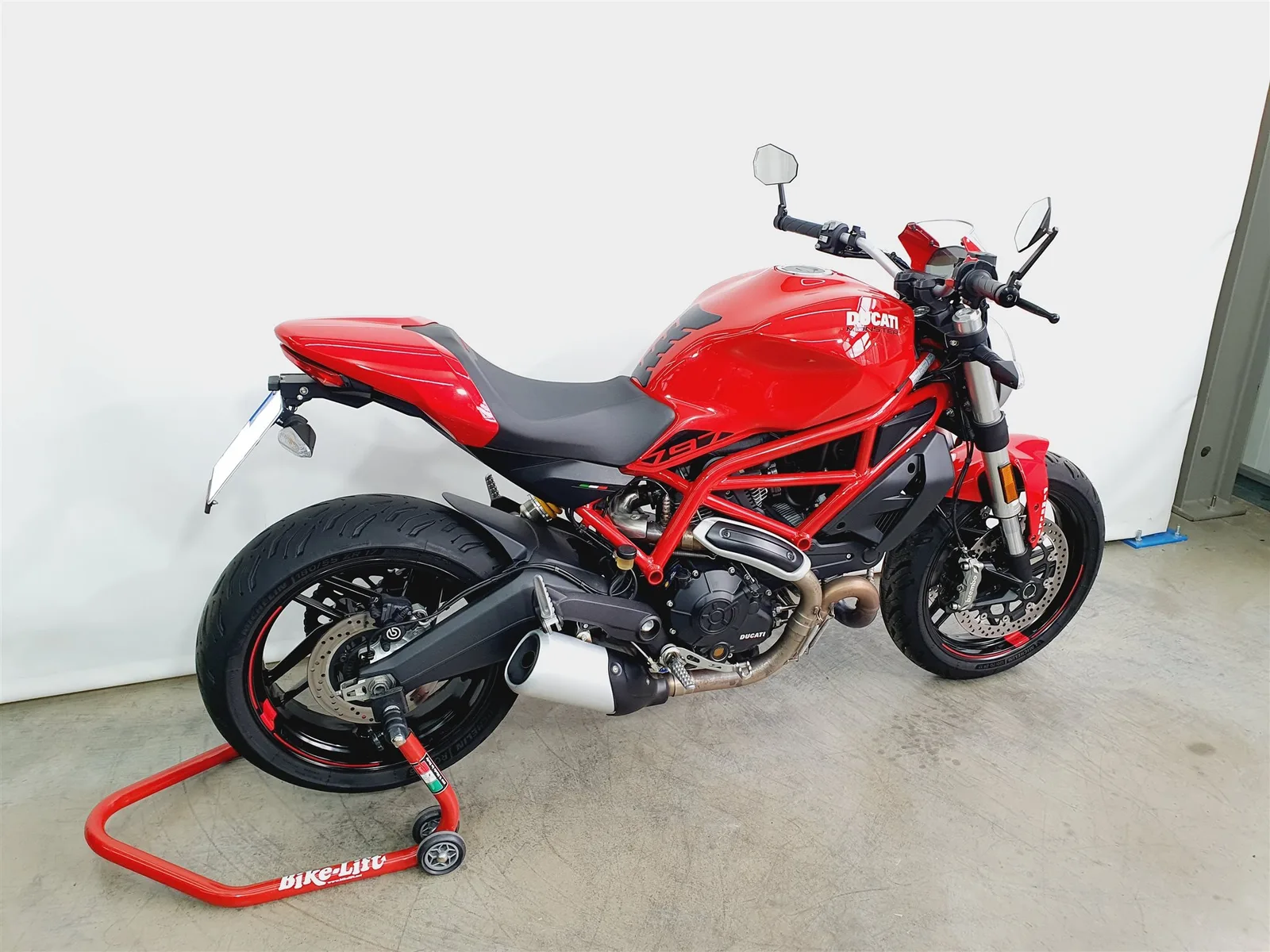Ducati Monster 797 \*KD NEU mit ZR\*ABS\*A2\*35KW\*Carbon\*Drossel\*