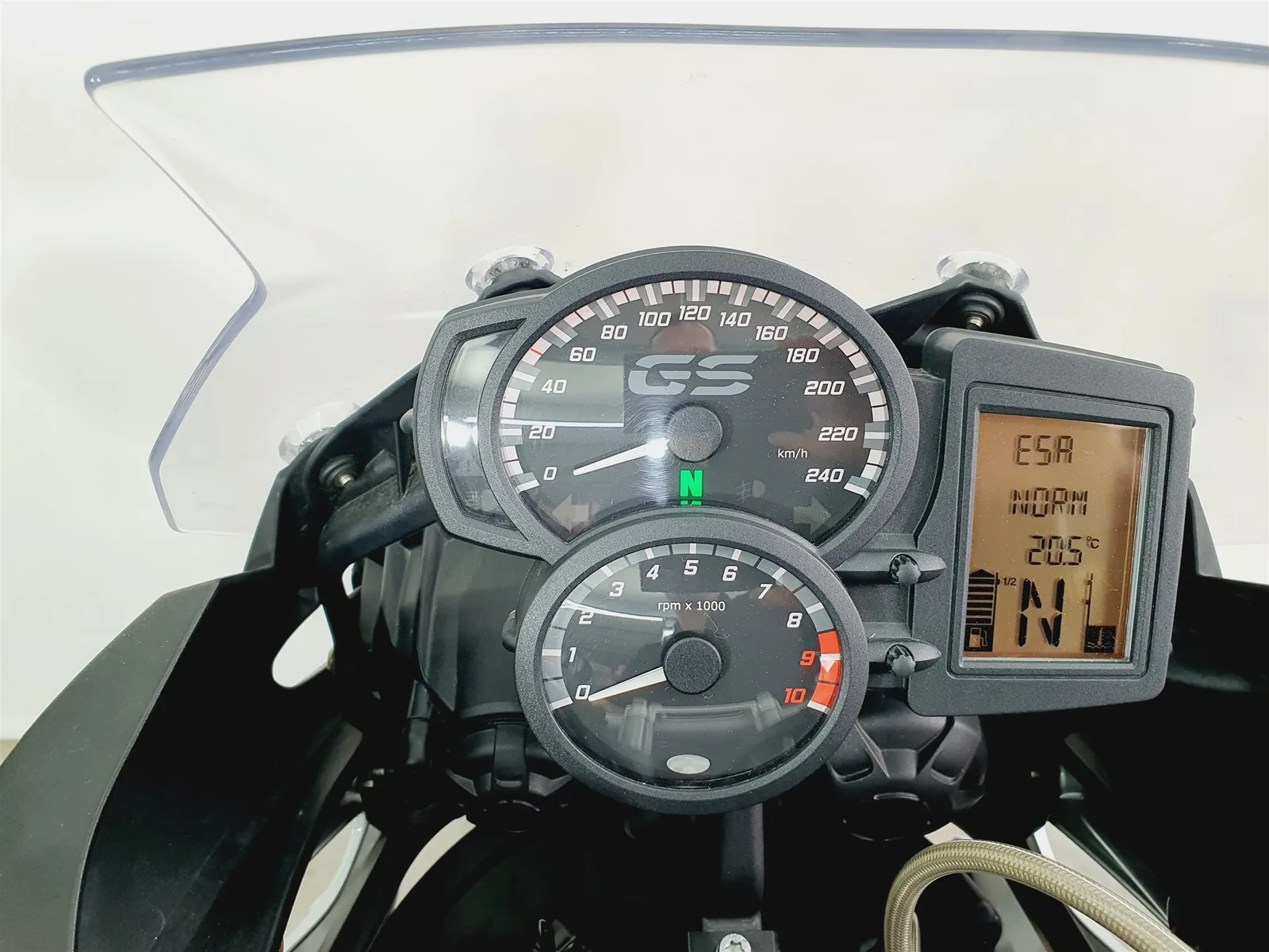 BMW F 700 GS \*KD NEU\*ESA\*Griffheizung\*Scheckheft\*Koffer\*Wunderlich\*